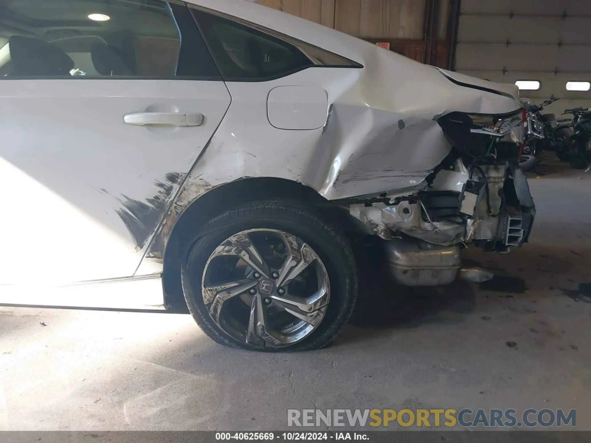 6 Photograph of a damaged car 1HGCV1F43LA142907 HONDA ACCORD 2020