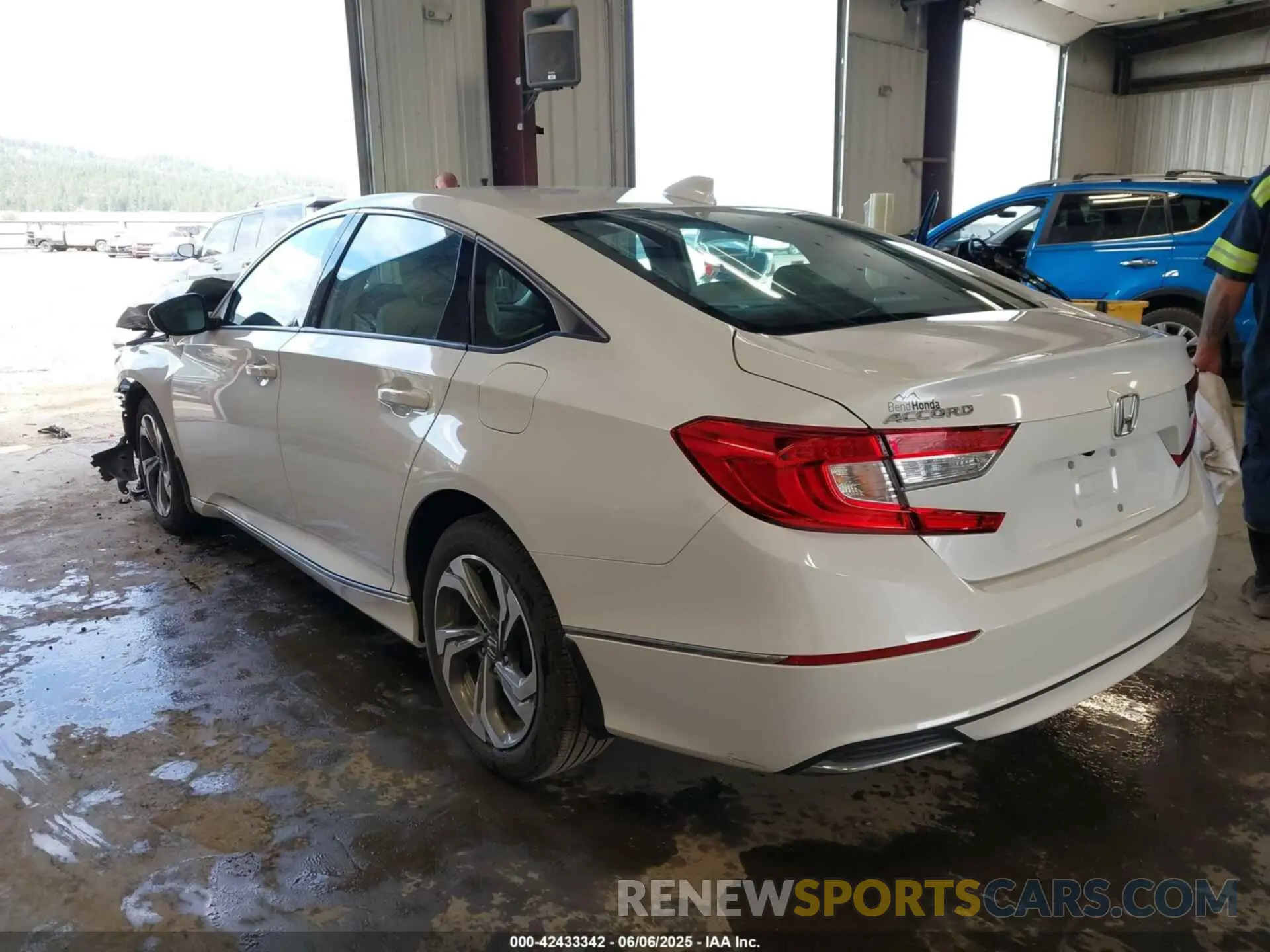 3 Photograph of a damaged car 1HGCV1F43LA150280 HONDA ACCORD 2020