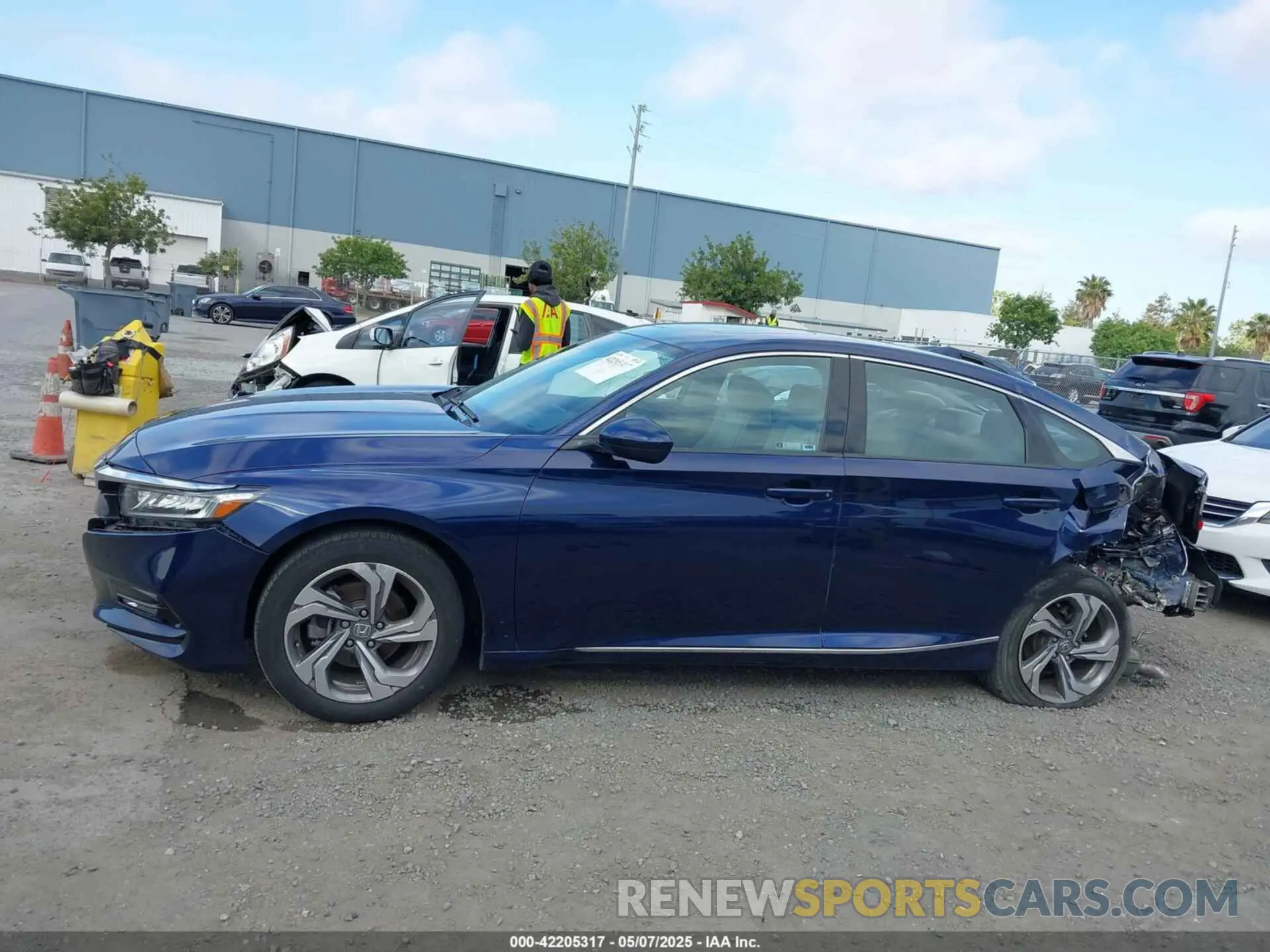 15 Photograph of a damaged car 1HGCV1F46LA019375 HONDA ACCORD 2020