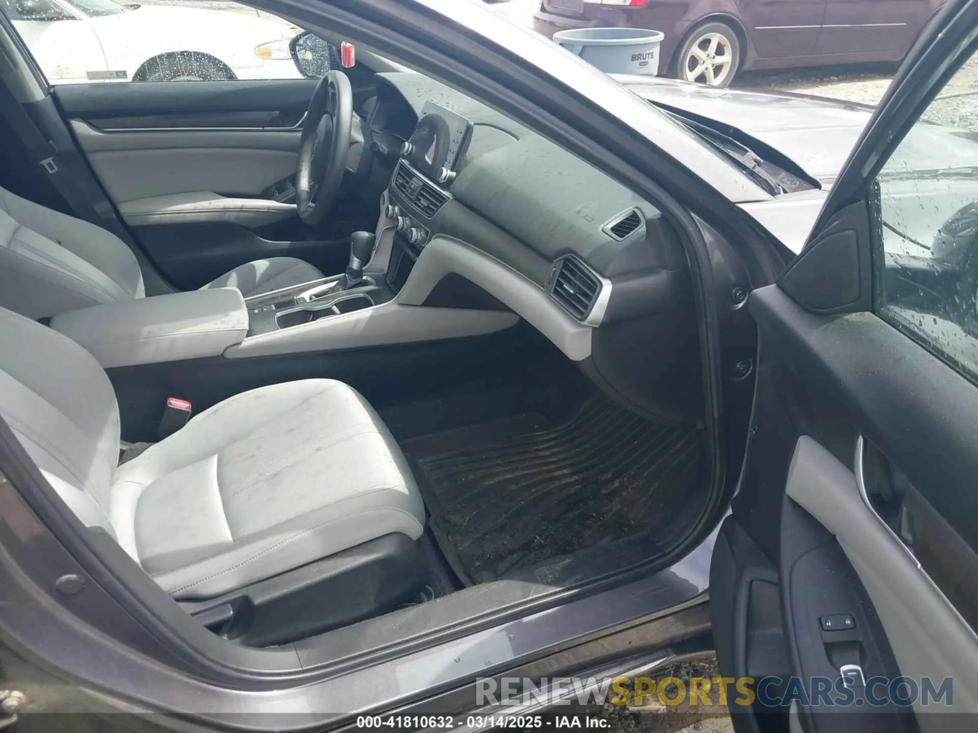 5 Photograph of a damaged car 1HGCV1F46LA110761 HONDA ACCORD 2020