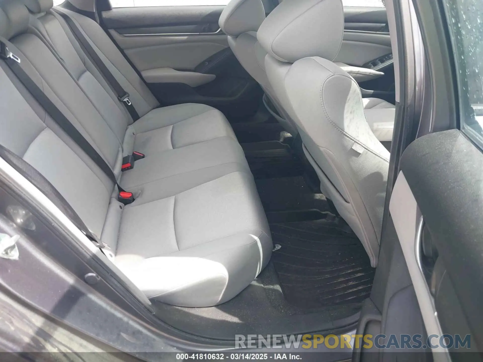 8 Photograph of a damaged car 1HGCV1F46LA110761 HONDA ACCORD 2020