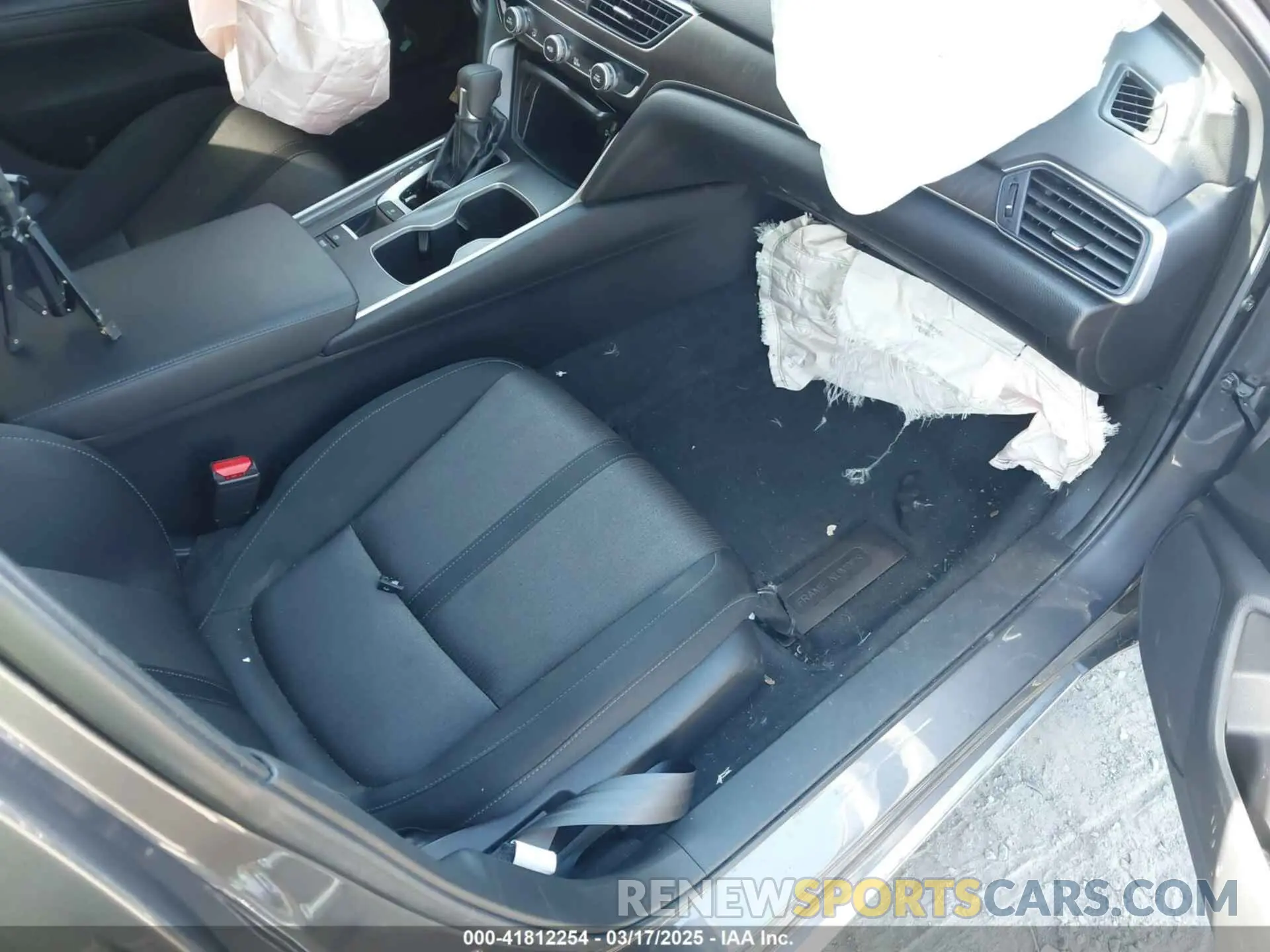 5 Photograph of a damaged car 1HGCV1F48LA075740 HONDA ACCORD 2020
