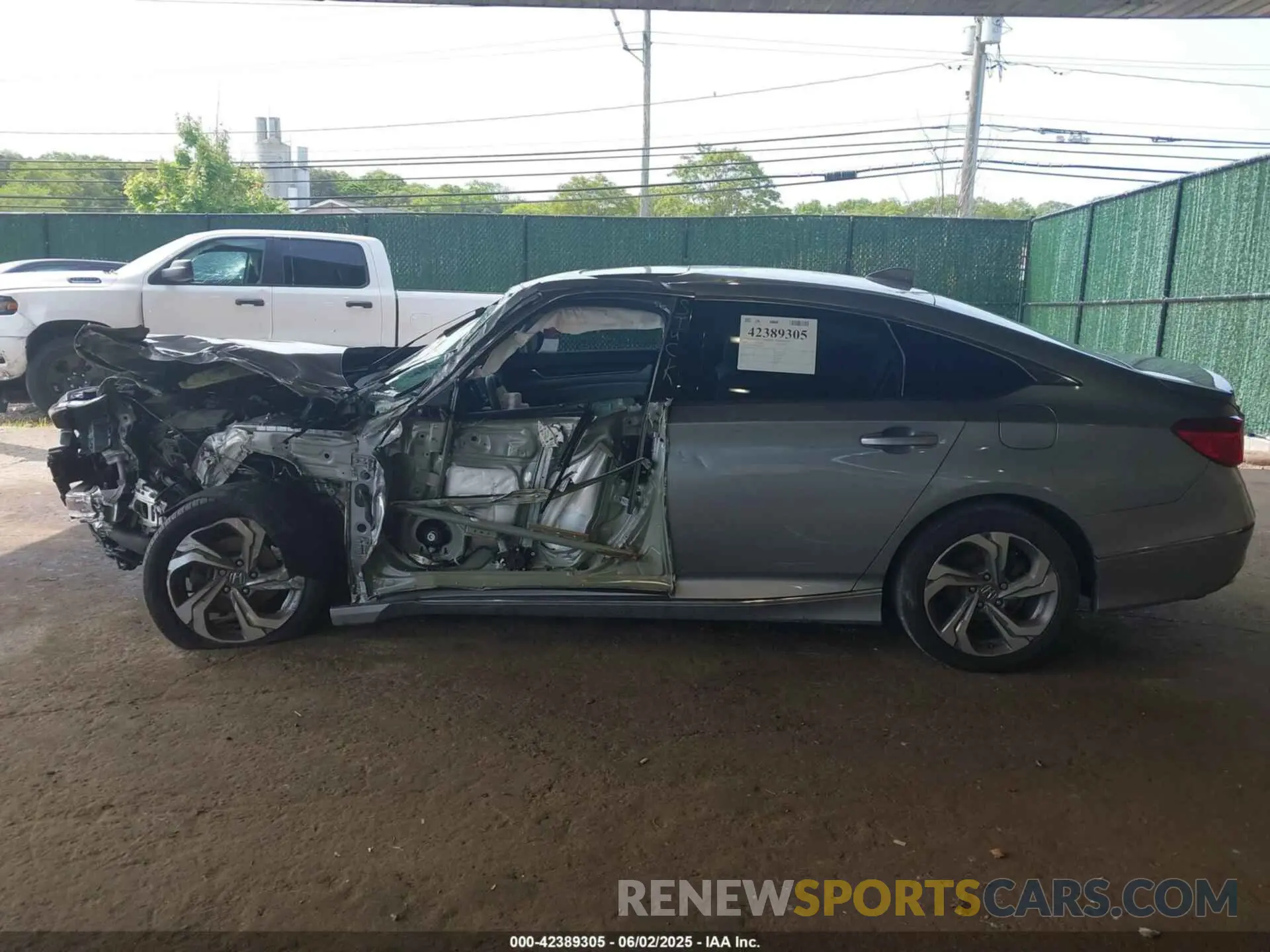 15 Photograph of a damaged car 1HGCV1F48LA096846 HONDA ACCORD 2020