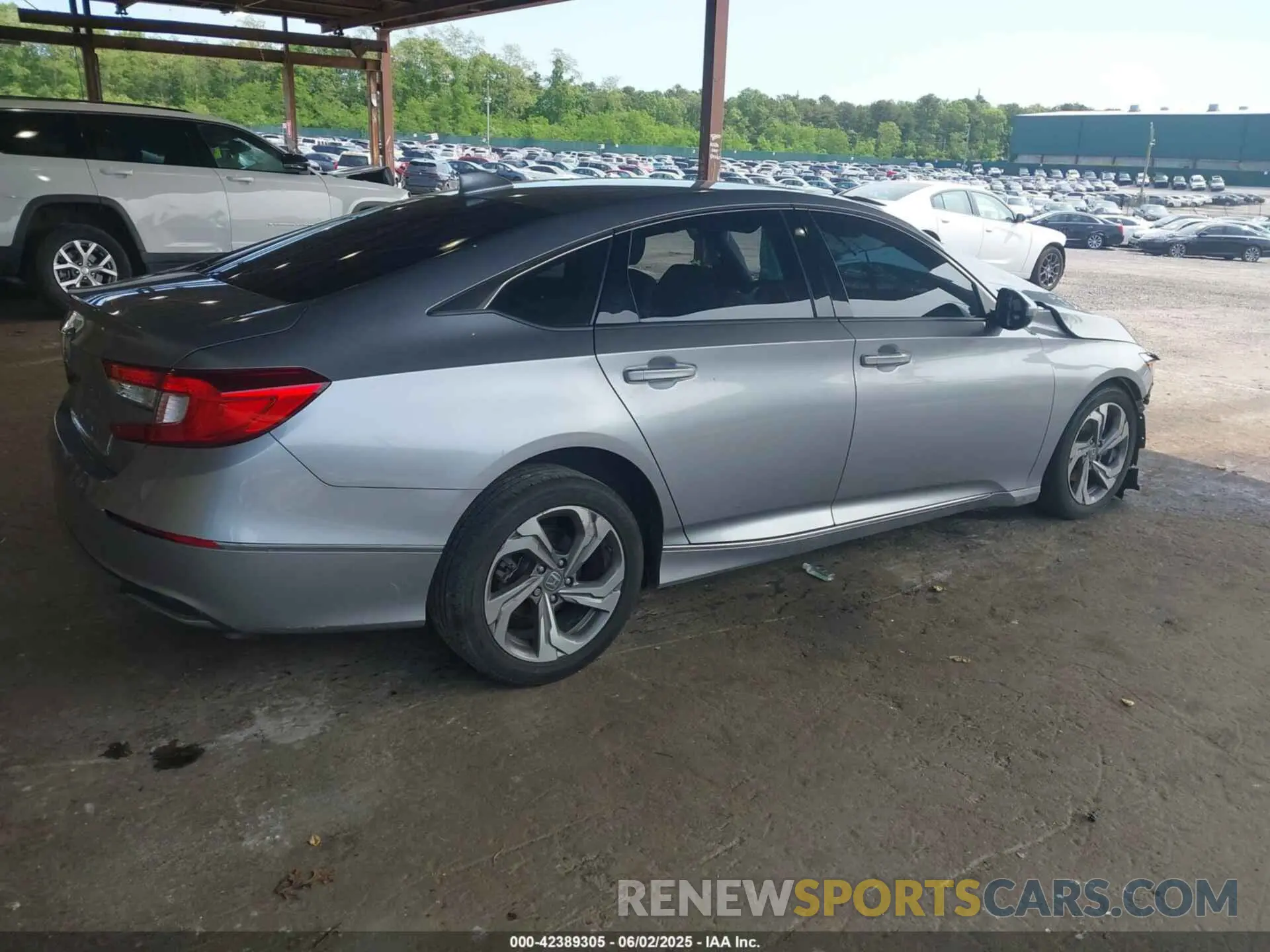 4 Photograph of a damaged car 1HGCV1F48LA096846 HONDA ACCORD 2020