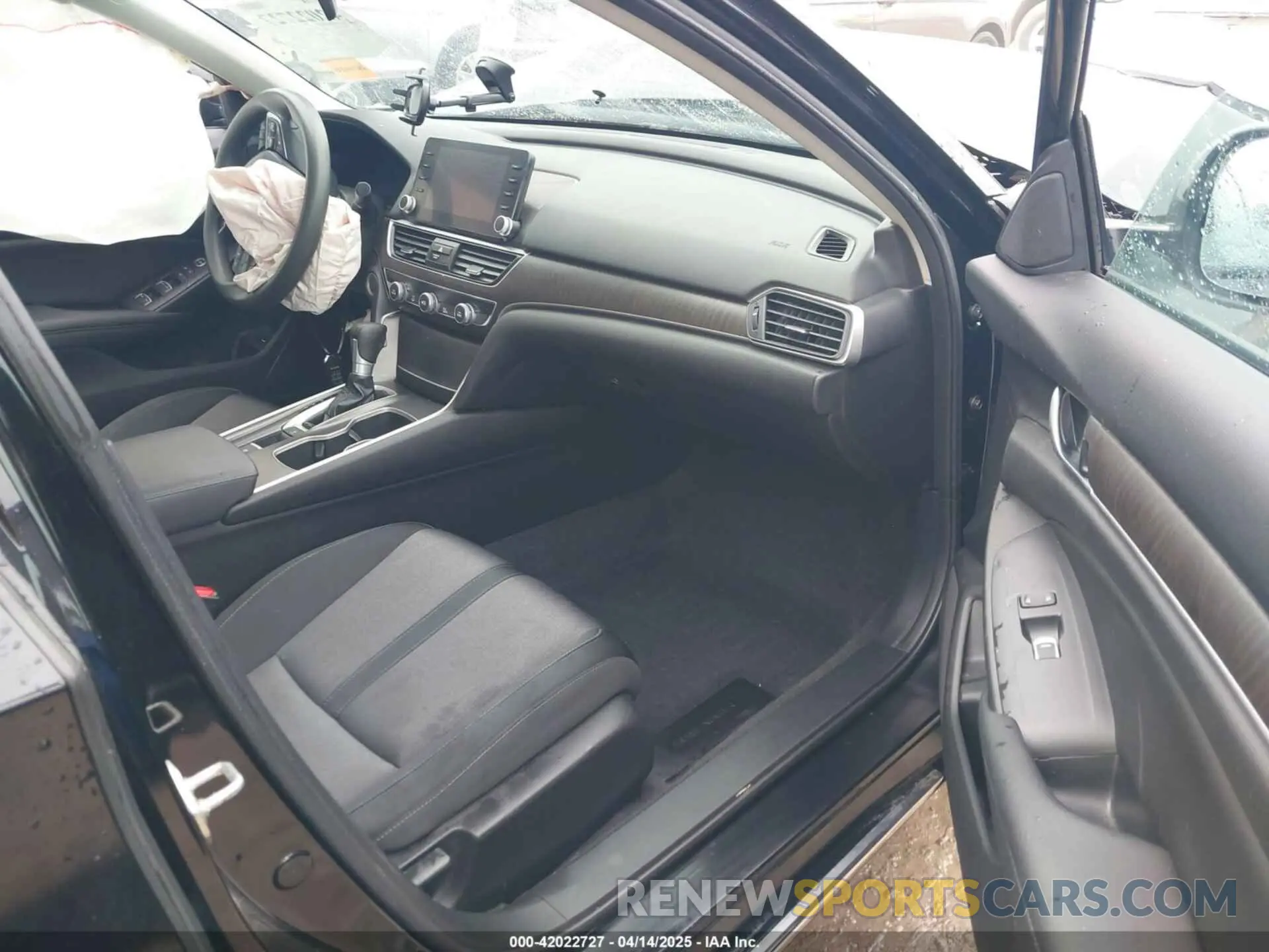5 Photograph of a damaged car 1HGCV1F48LA127545 HONDA ACCORD 2020