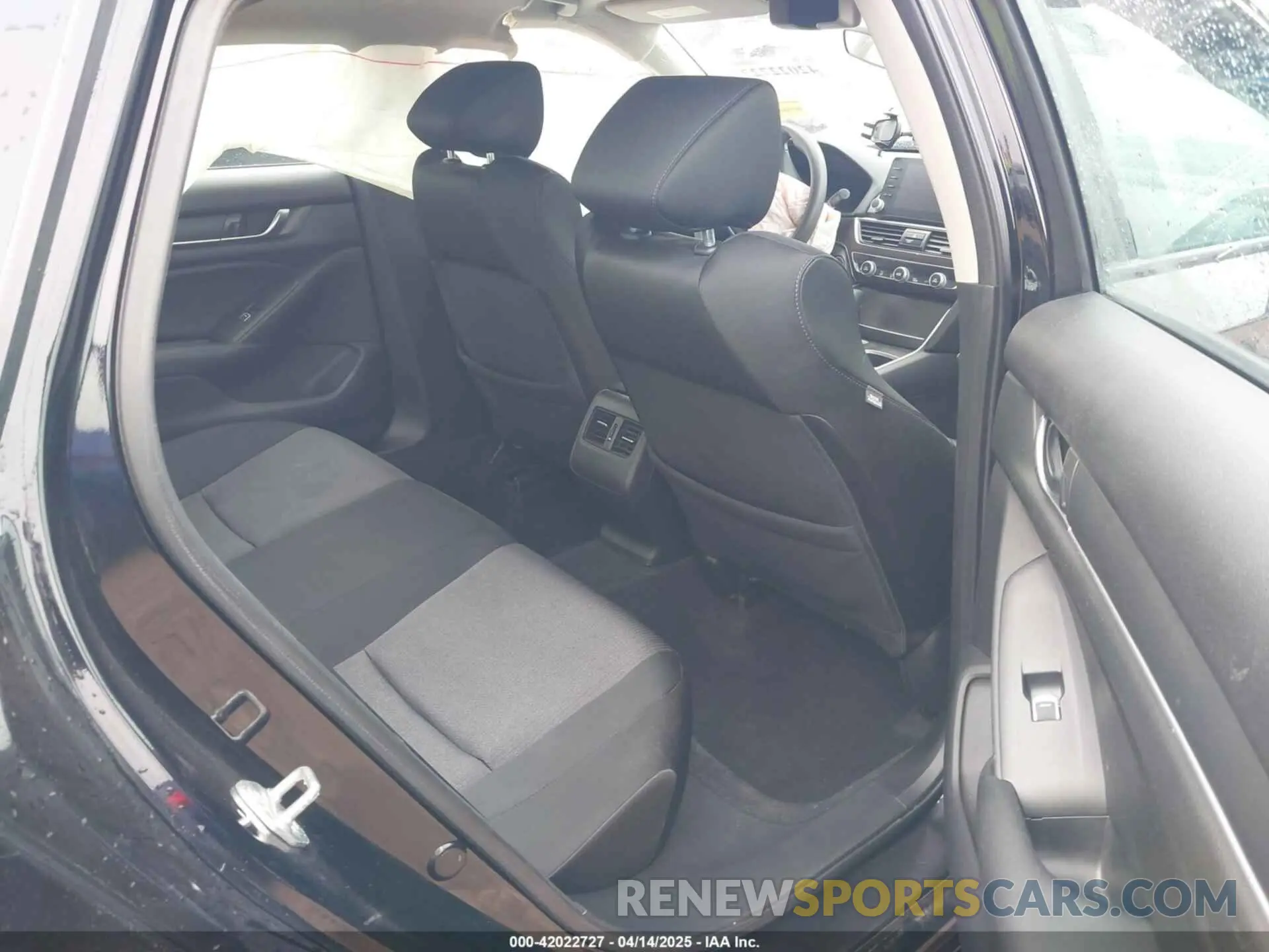 8 Photograph of a damaged car 1HGCV1F48LA127545 HONDA ACCORD 2020