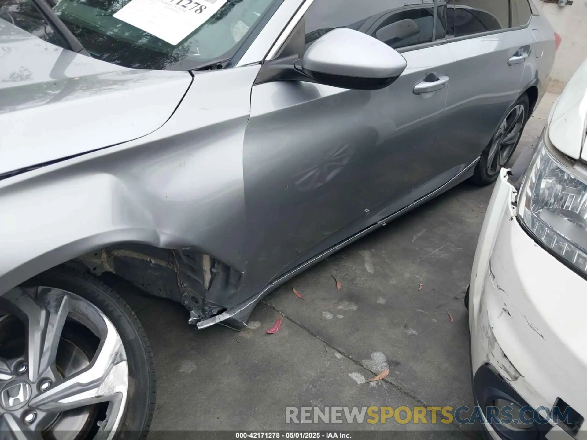 14 Photograph of a damaged car 1HGCV1F49LA003266 HONDA ACCORD 2020
