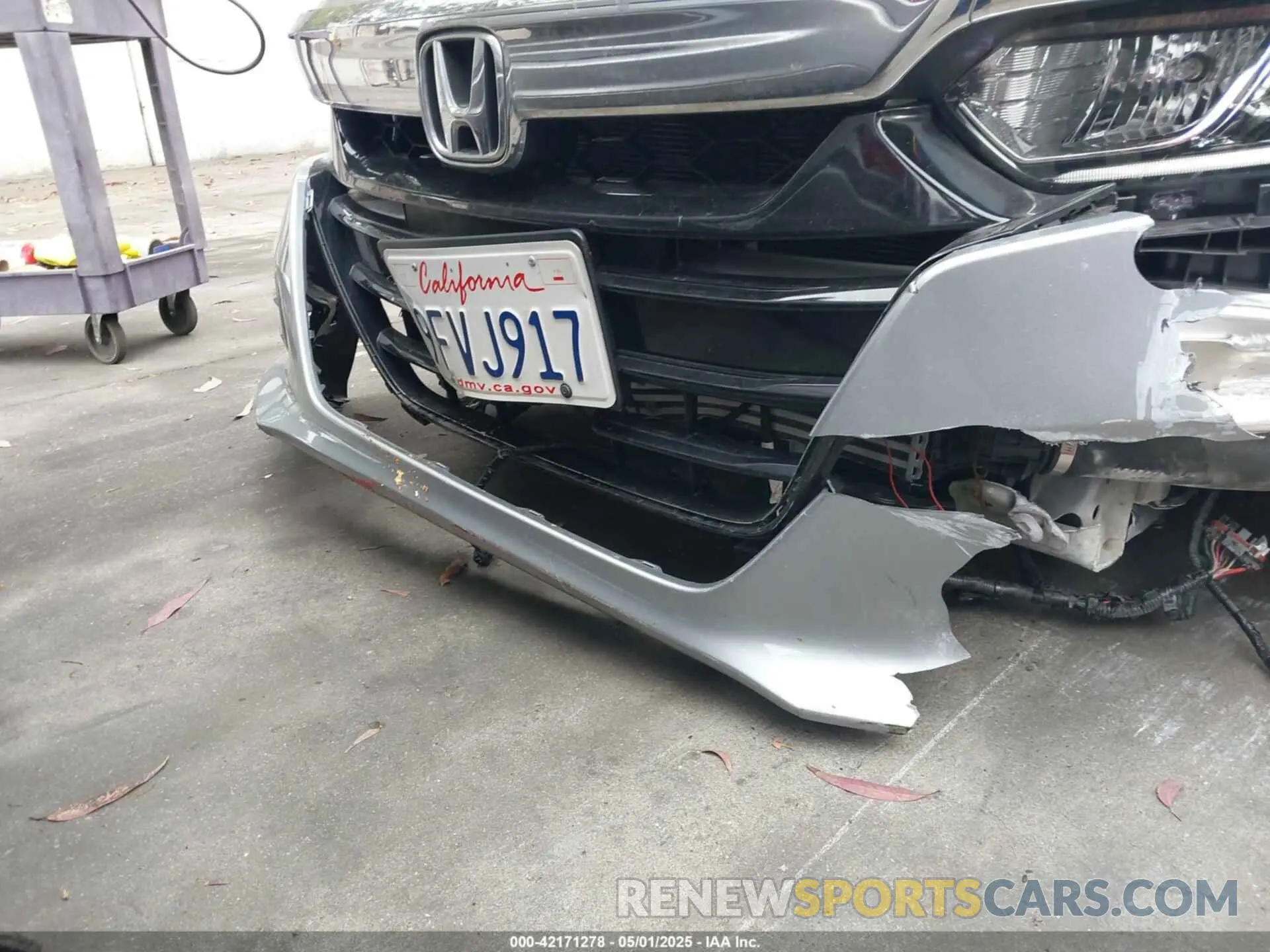 21 Photograph of a damaged car 1HGCV1F49LA003266 HONDA ACCORD 2020