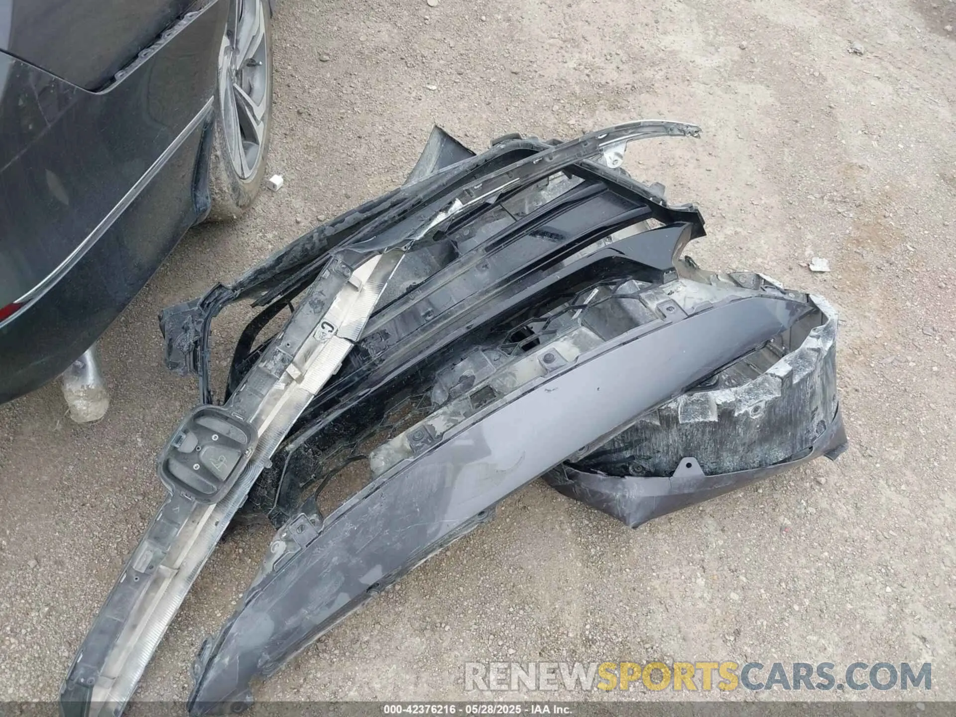 12 Photograph of a damaged car 1HGCV1F49LA020827 HONDA ACCORD 2020