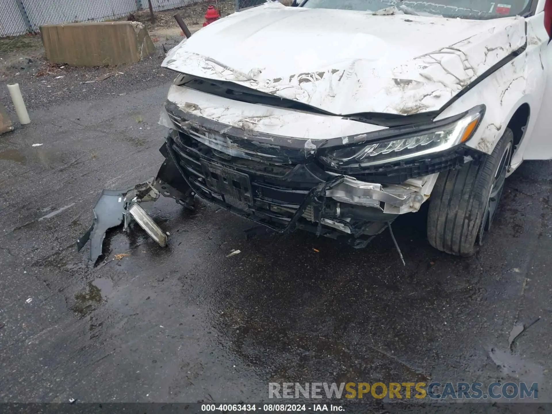 6 Photograph of a damaged car 1HGCV1F4XLA142970 HONDA ACCORD 2020
