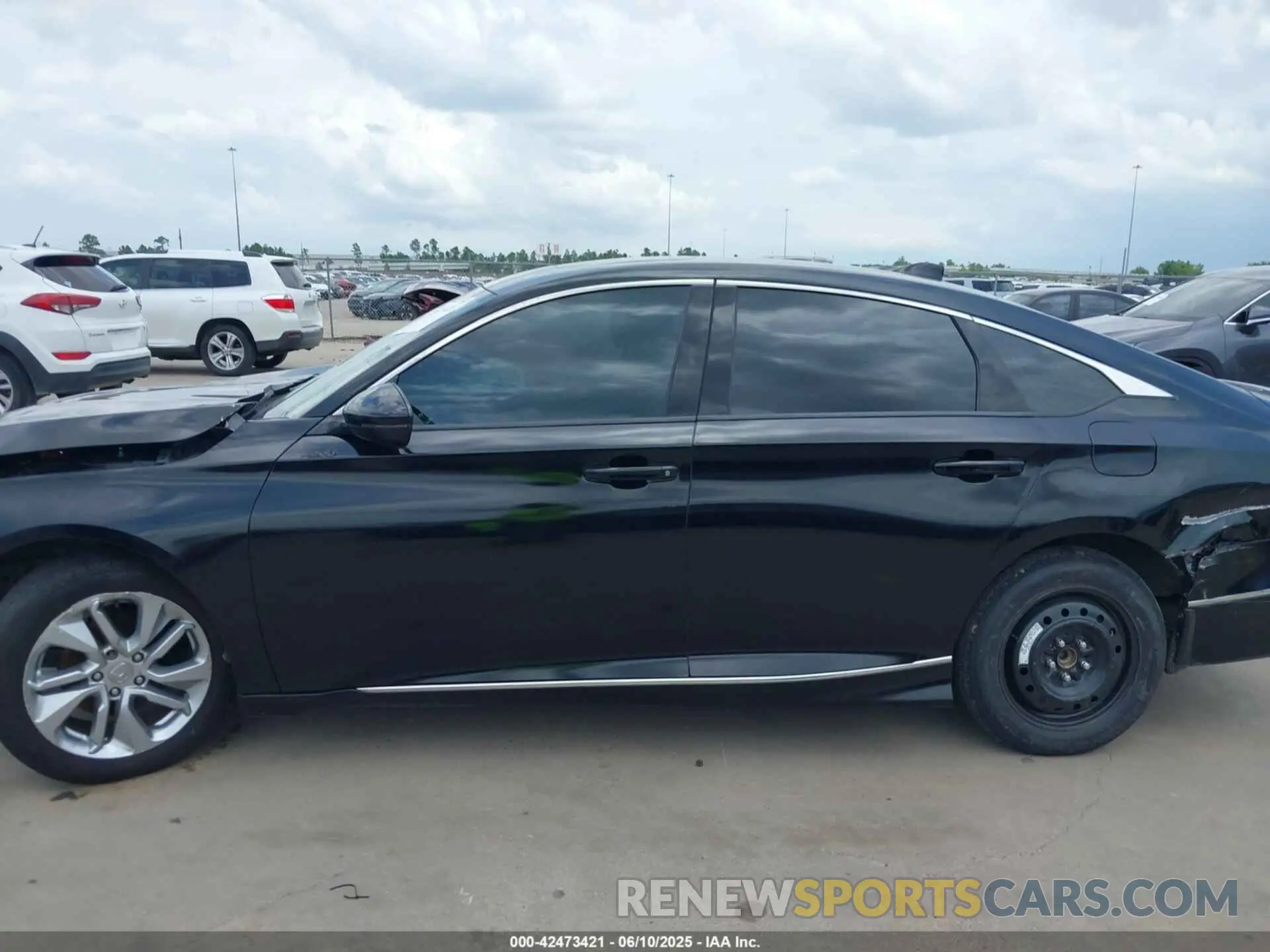 15 Photograph of a damaged car 1HGCV1F50LA111364 HONDA ACCORD 2020