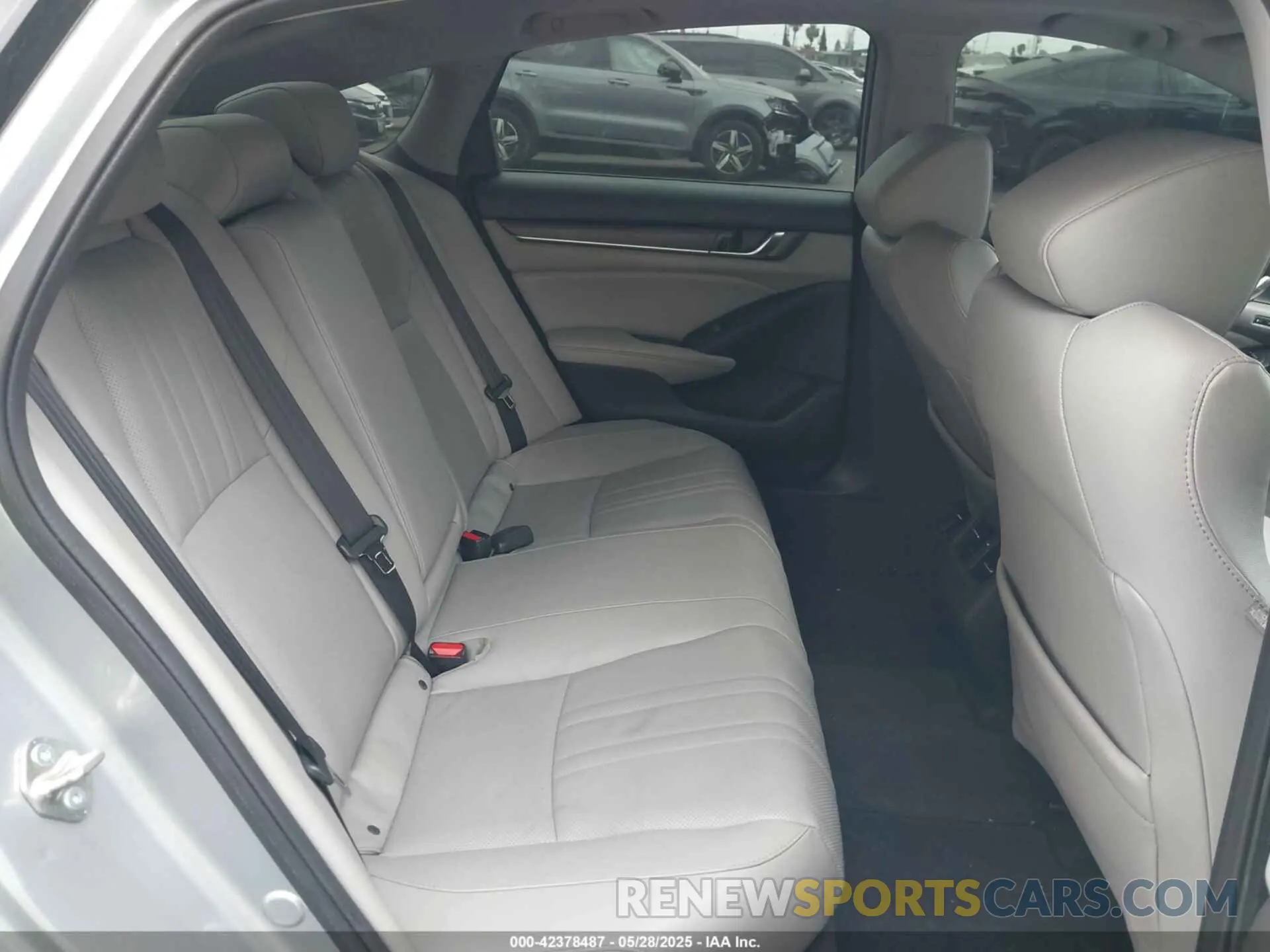 8 Photograph of a damaged car 1HGCV1F52LA006311 HONDA ACCORD 2020