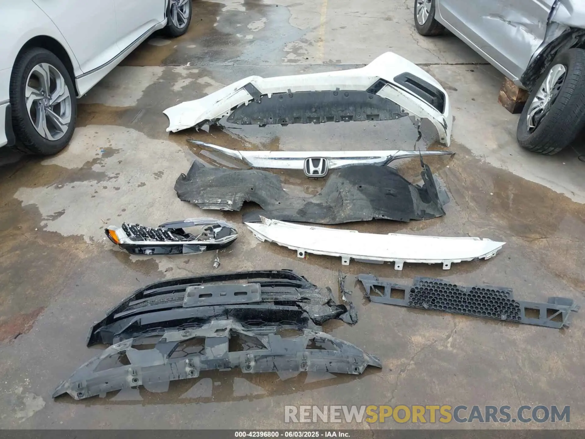 12 Photograph of a damaged car 1HGCV1F53LA110192 HONDA ACCORD 2020