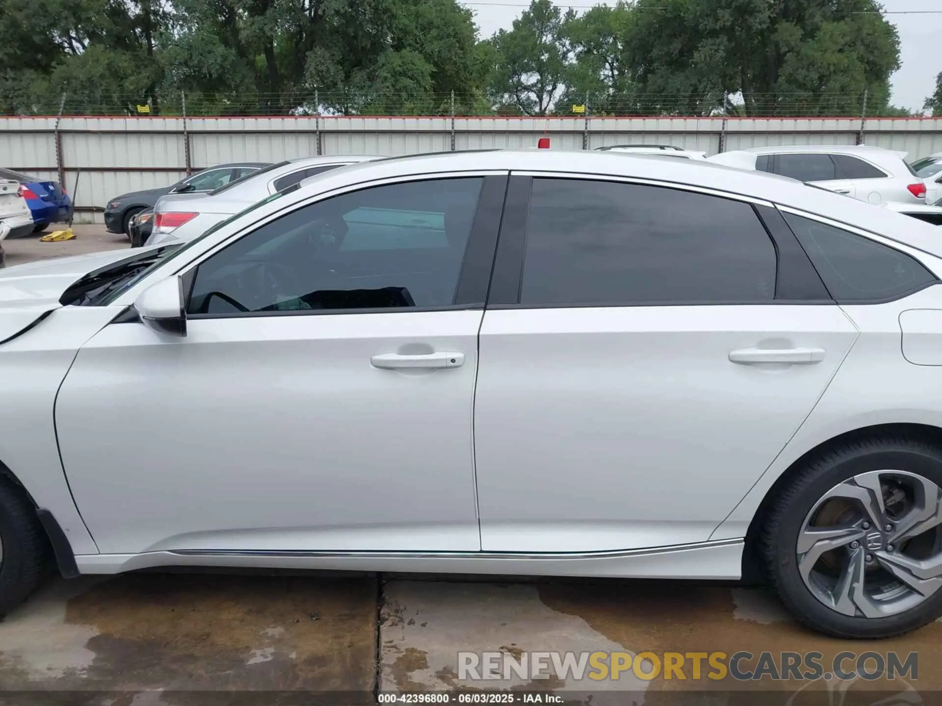 15 Photograph of a damaged car 1HGCV1F53LA110192 HONDA ACCORD 2020