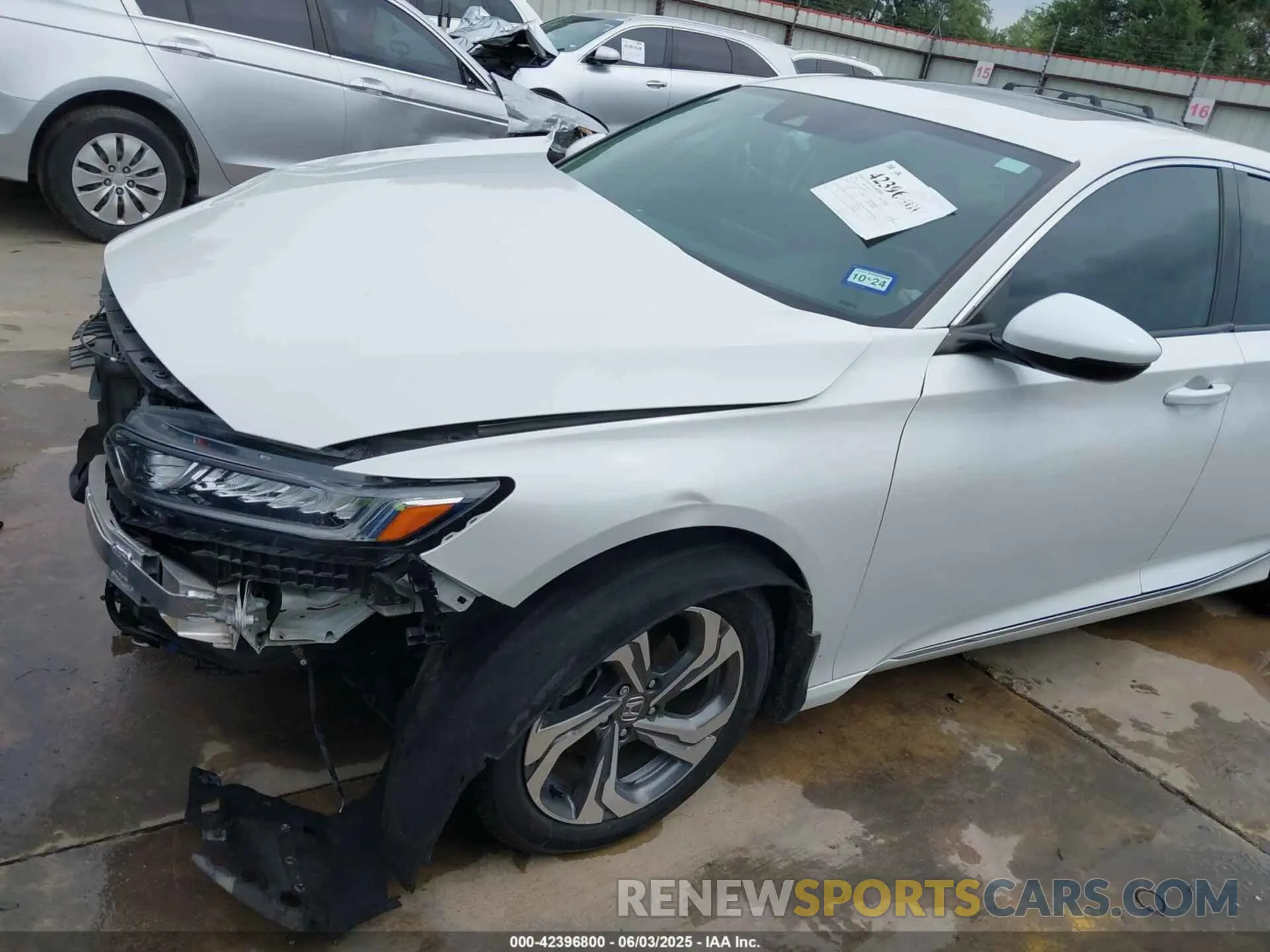 18 Photograph of a damaged car 1HGCV1F53LA110192 HONDA ACCORD 2020