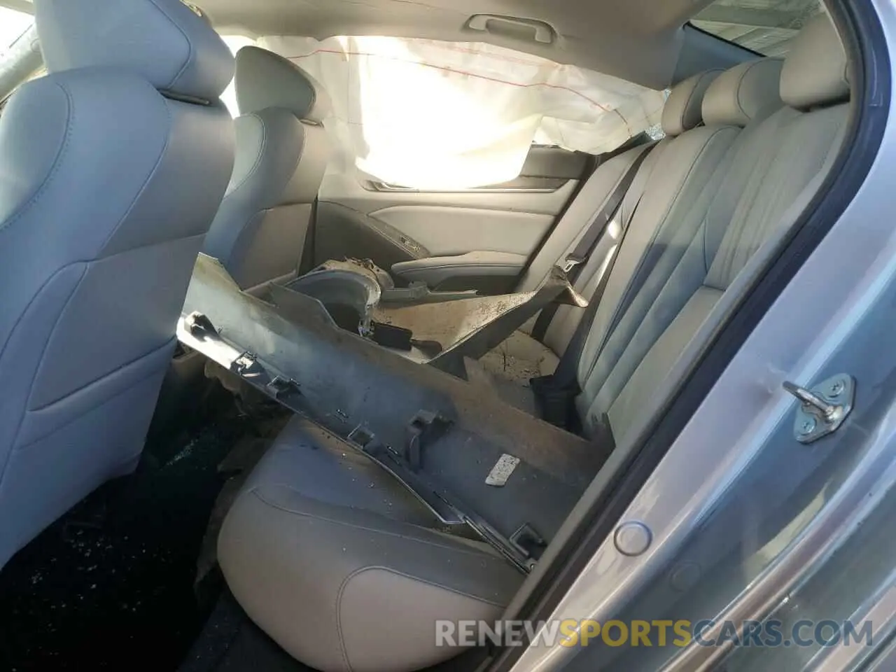 10 Photograph of a damaged car 1HGCV1F55LA102658 HONDA ACCORD 2020