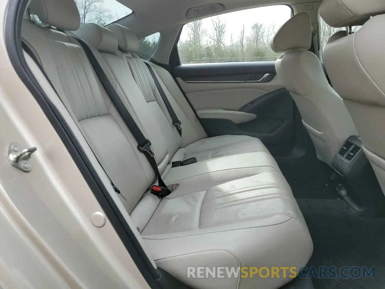 10 Photograph of a damaged car 1HGCV1F56LA074675 HONDA ACCORD 2020