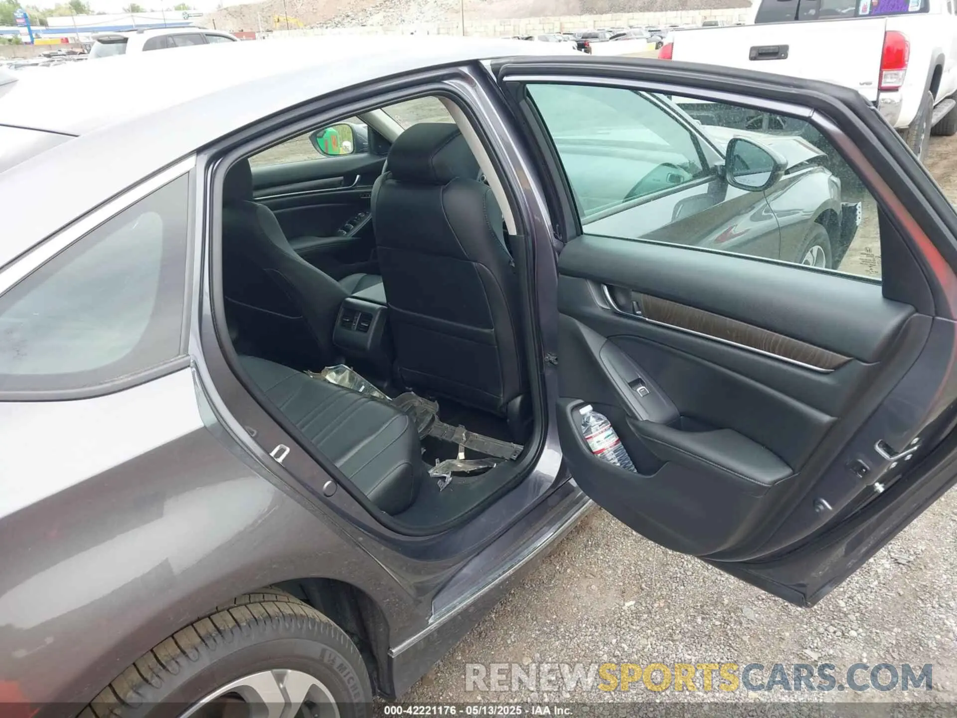 8 Photograph of a damaged car 1HGCV1F5XLA074985 HONDA ACCORD 2020