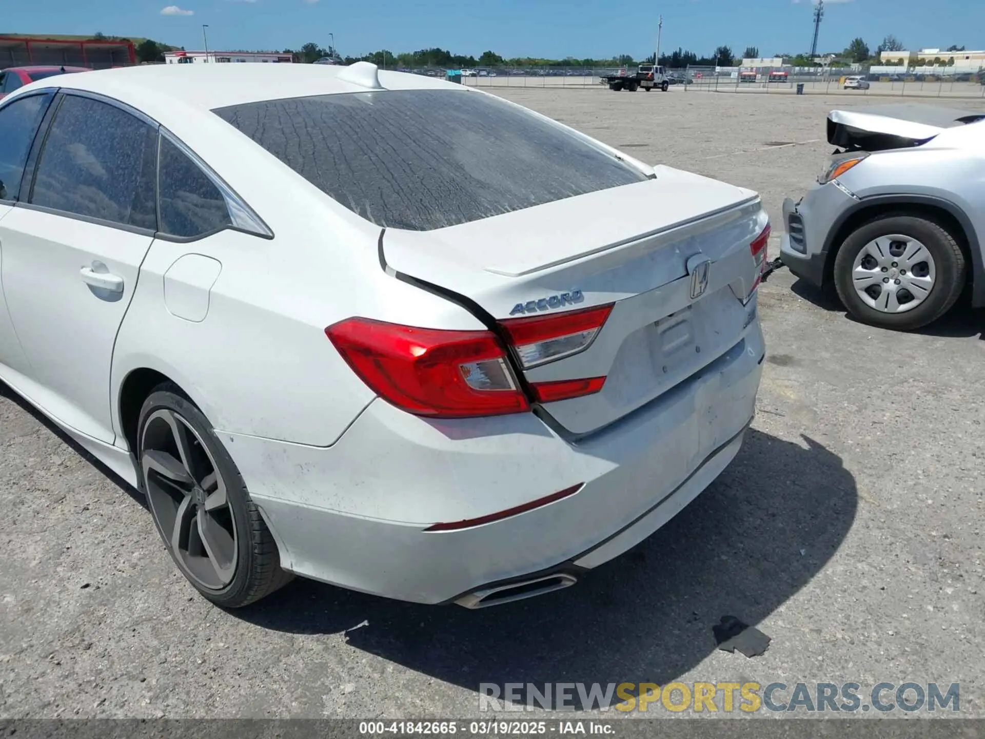 19 Photograph of a damaged car 1HGCV2F30LA027209 HONDA ACCORD 2020