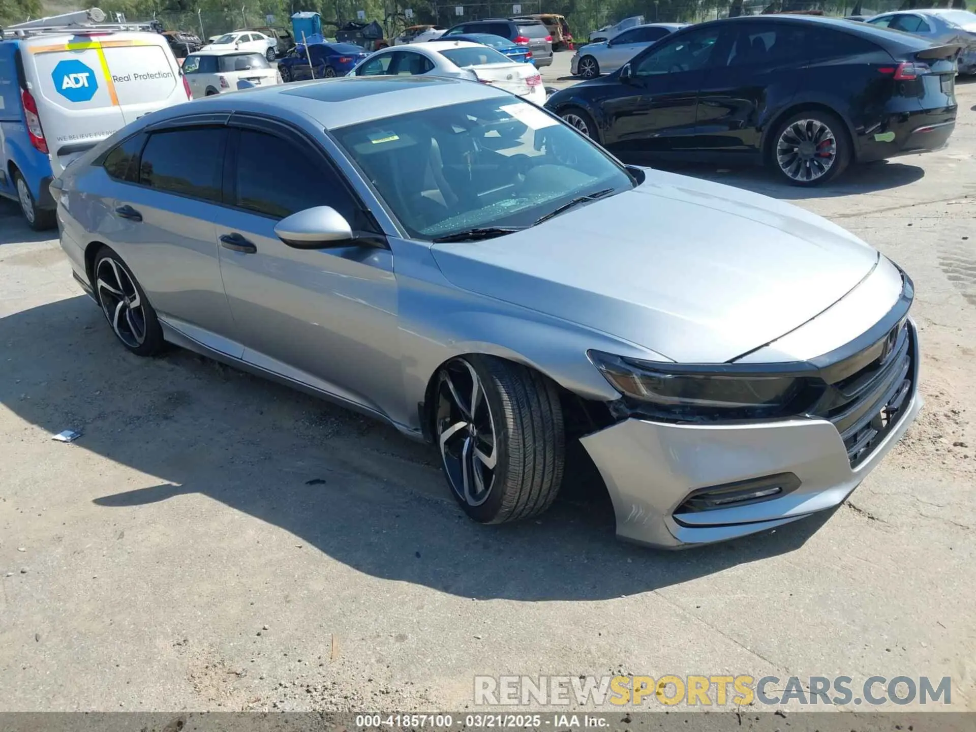 1 Photograph of a damaged car 1HGCV2F31LA001556 HONDA ACCORD 2020