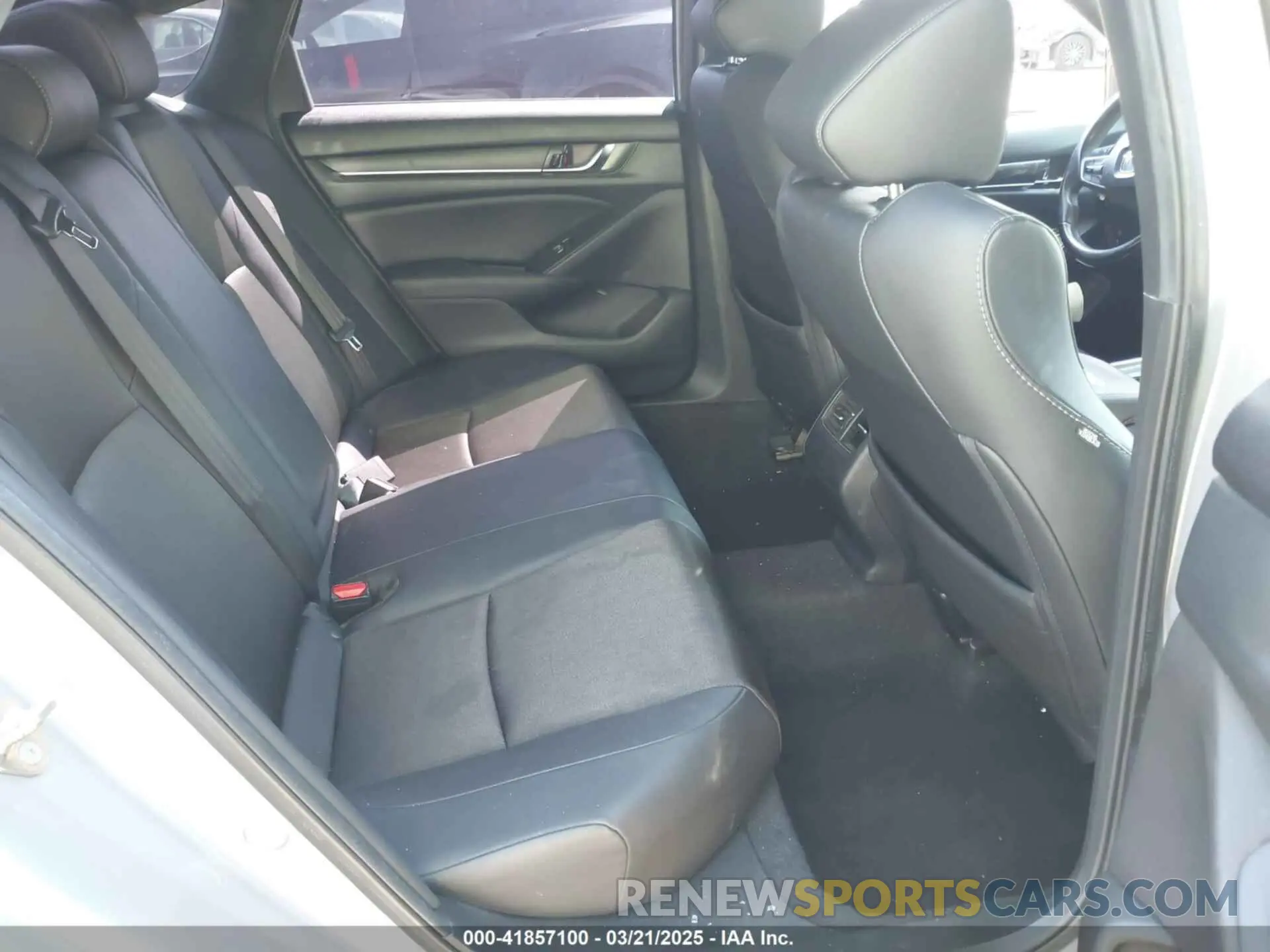 8 Photograph of a damaged car 1HGCV2F31LA001556 HONDA ACCORD 2020