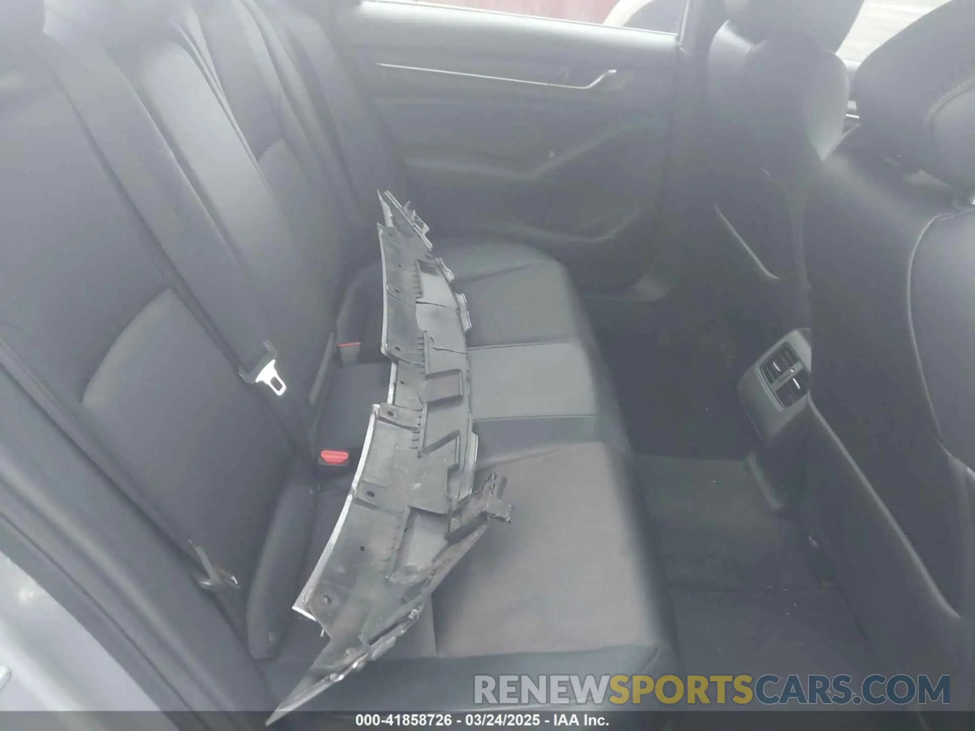 8 Photograph of a damaged car 1HGCV2F31LA024268 HONDA ACCORD 2020