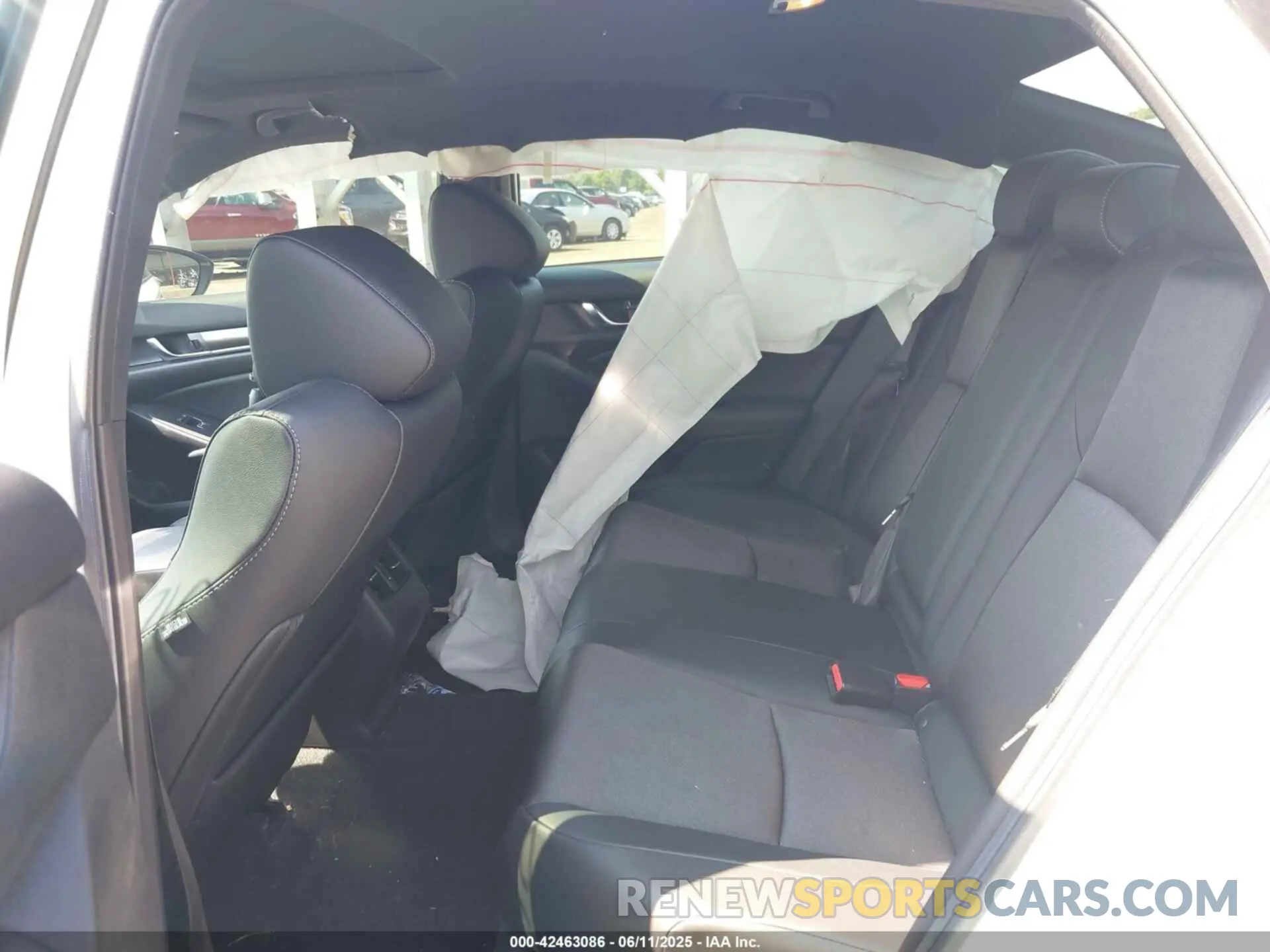 8 Photograph of a damaged car 1HGCV2F31LA027476 HONDA ACCORD 2020