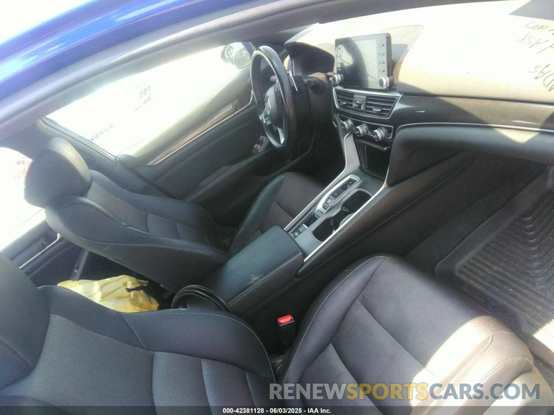 5 Photograph of a damaged car 1HGCV2F31LA028661 HONDA ACCORD 2020