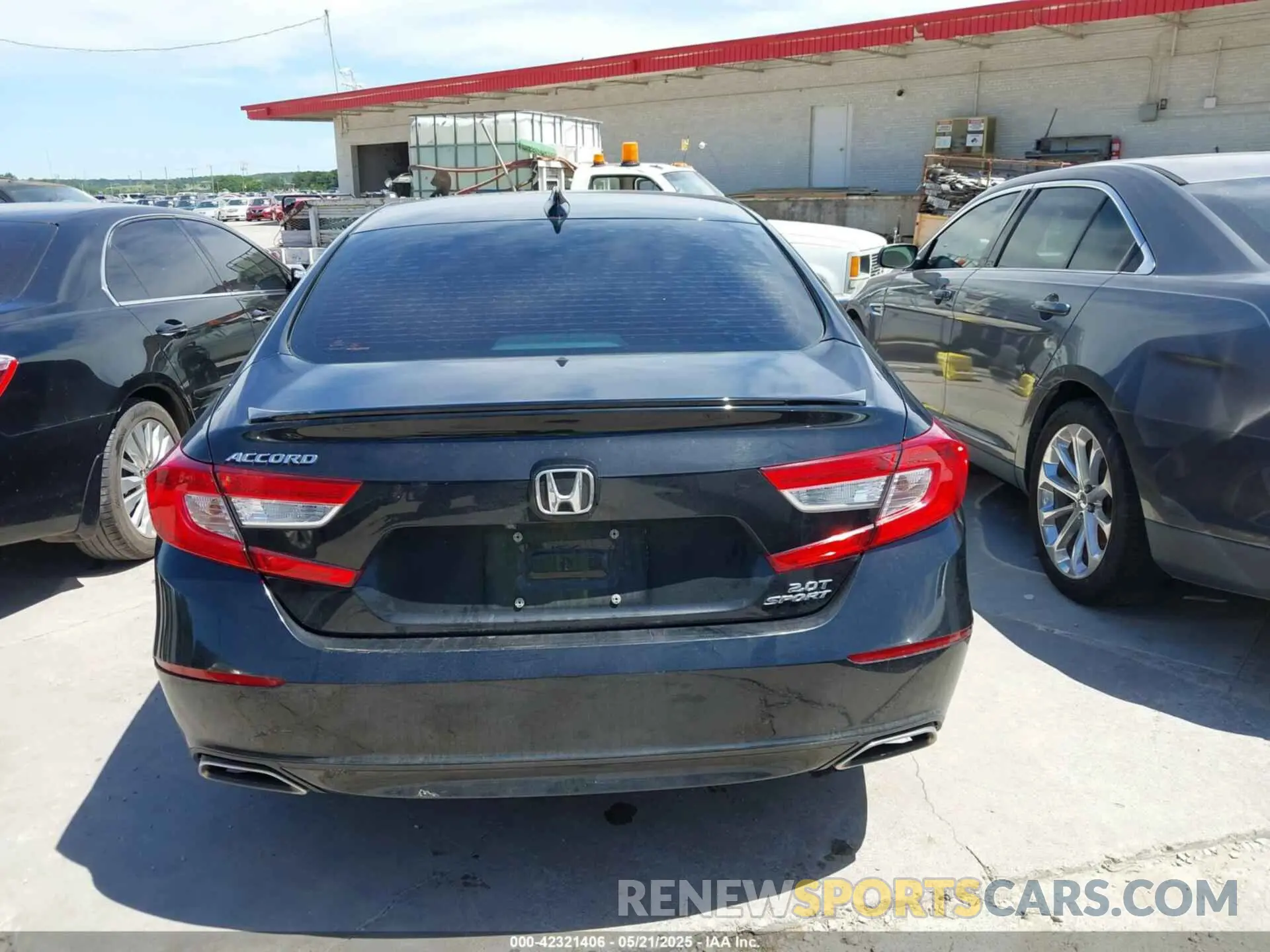 15 Photograph of a damaged car 1HGCV2F36LA019597 HONDA ACCORD 2020