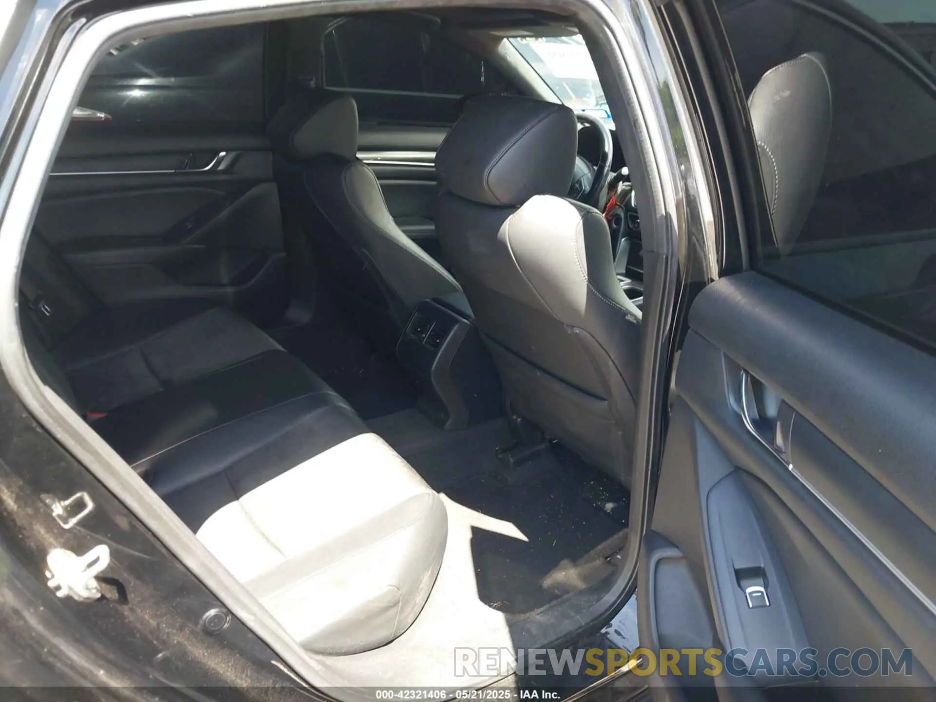 8 Photograph of a damaged car 1HGCV2F36LA019597 HONDA ACCORD 2020