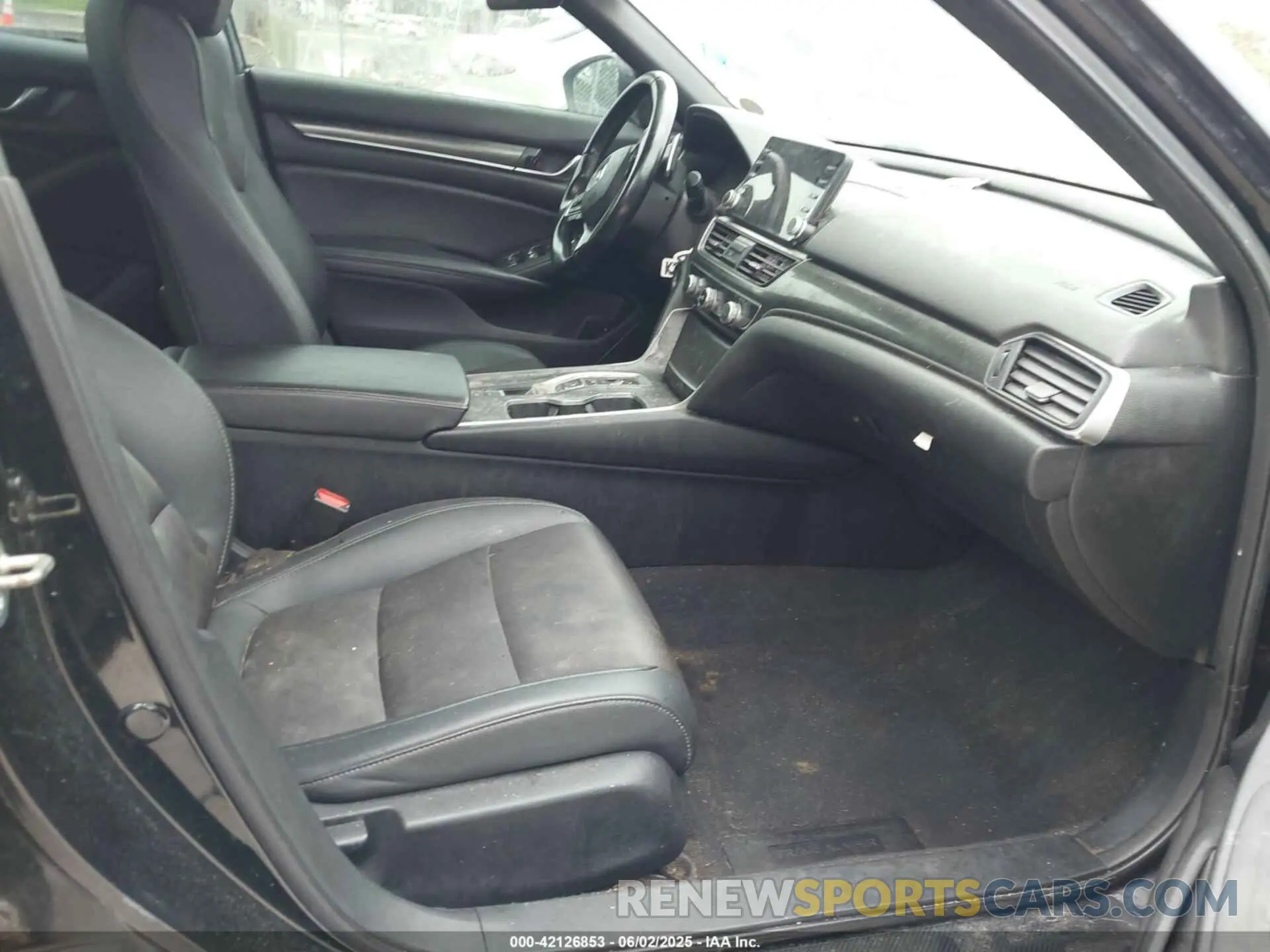 5 Photograph of a damaged car 1HGCV2F37LA001321 HONDA ACCORD 2020