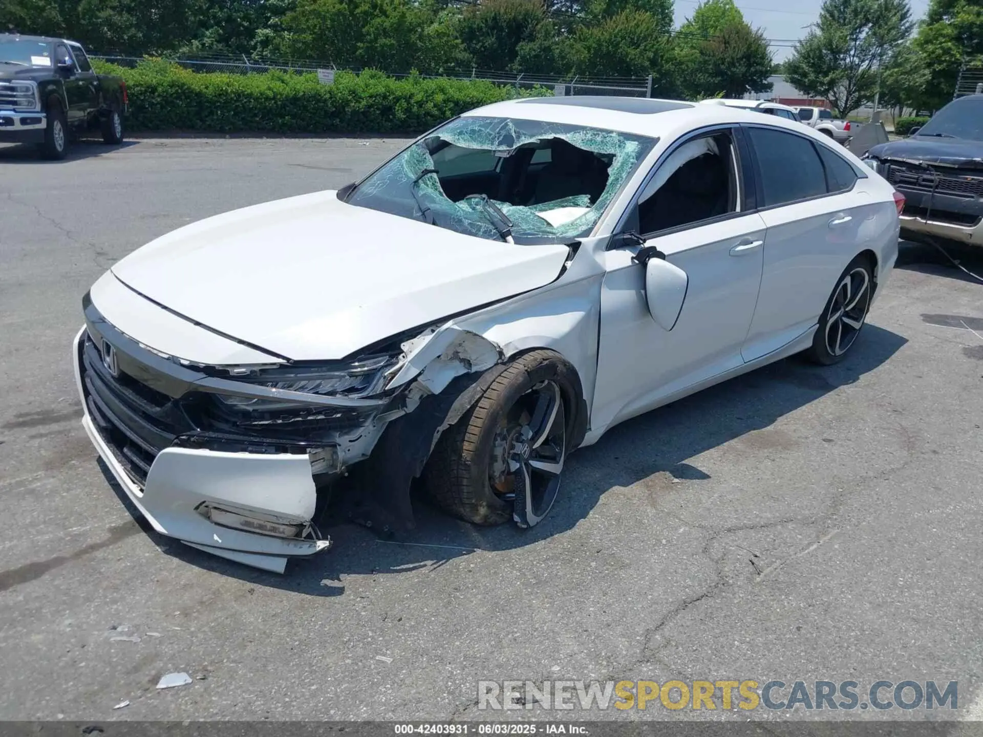 2 Photograph of a damaged car 1HGCV2F38LA007709 HONDA ACCORD 2020