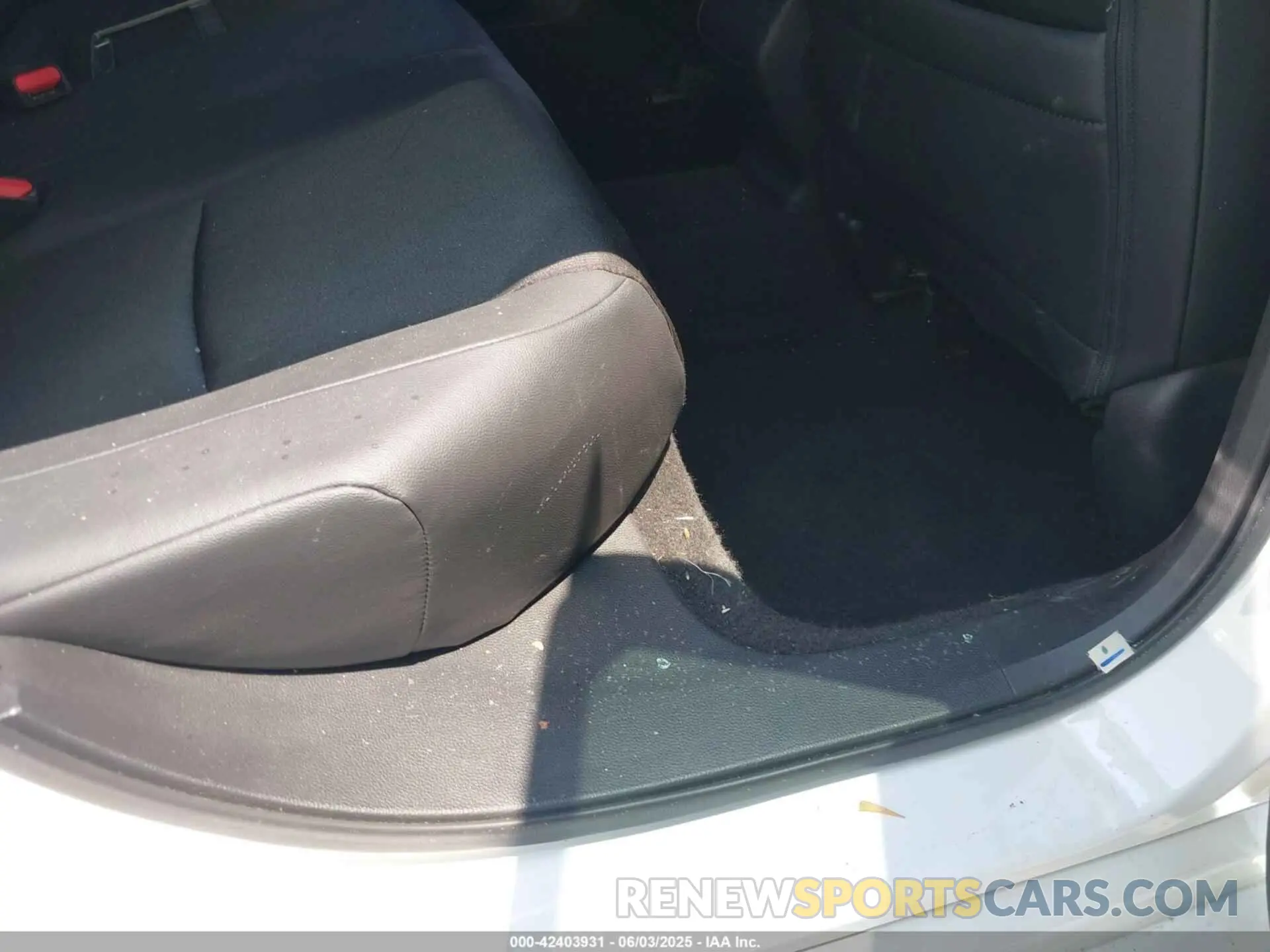 8 Photograph of a damaged car 1HGCV2F38LA007709 HONDA ACCORD 2020