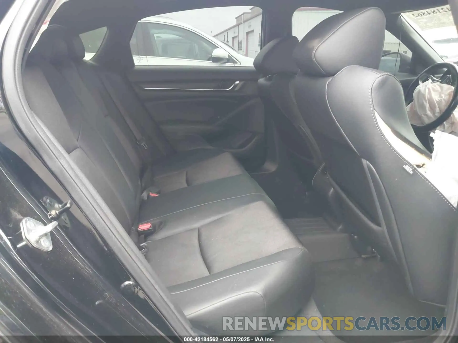 8 Photograph of a damaged car 1HGCV2F38LA012425 HONDA ACCORD 2020