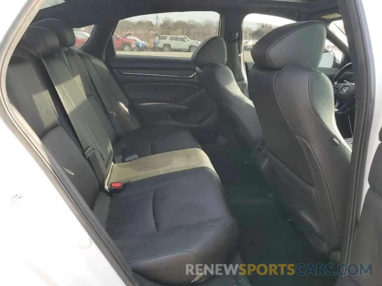 10 Photograph of a damaged car 1HGCV2F39LA015754 HONDA ACCORD 2020