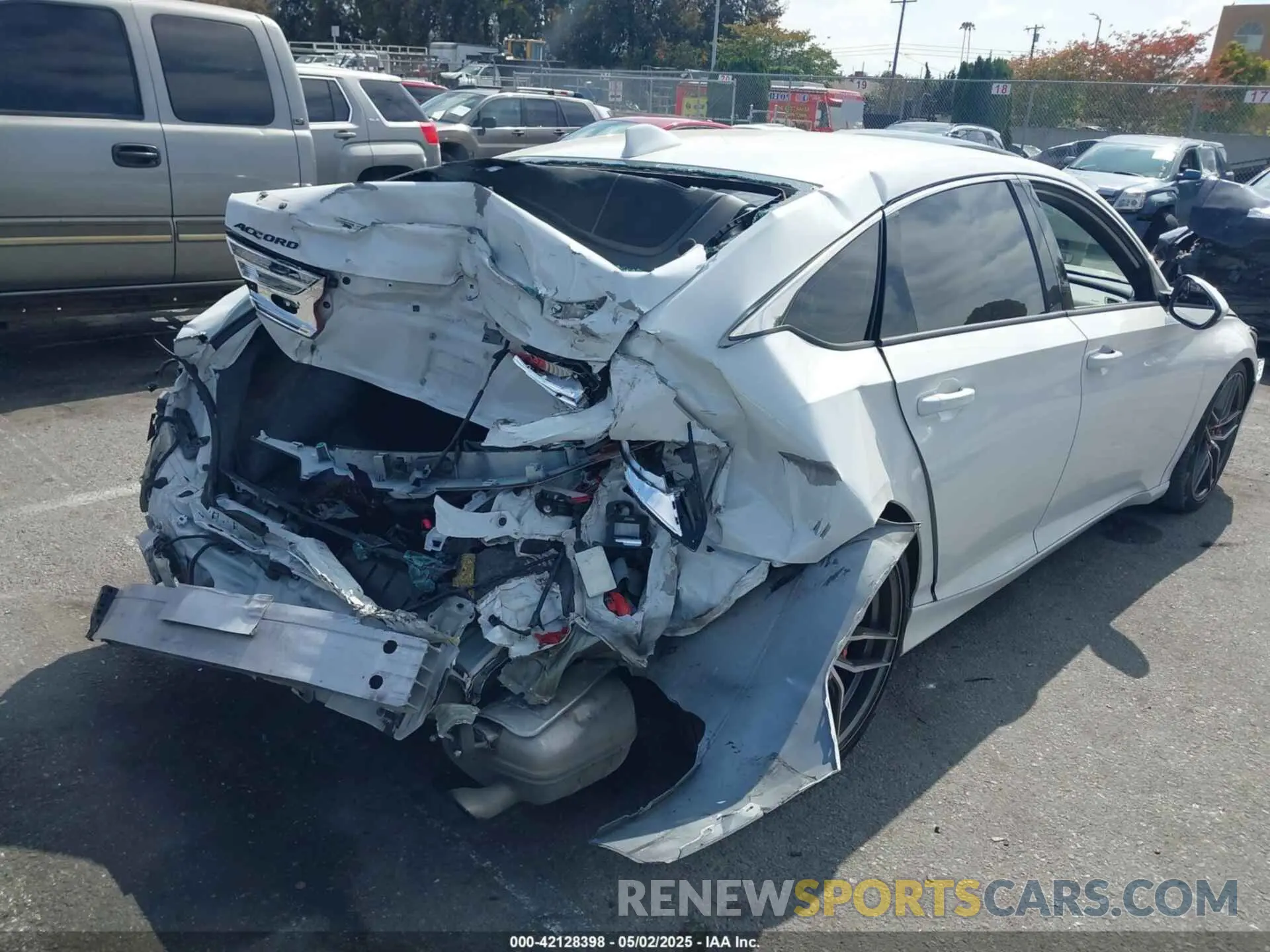 4 Photograph of a damaged car 1HGCV2F3XLA013575 HONDA ACCORD 2020