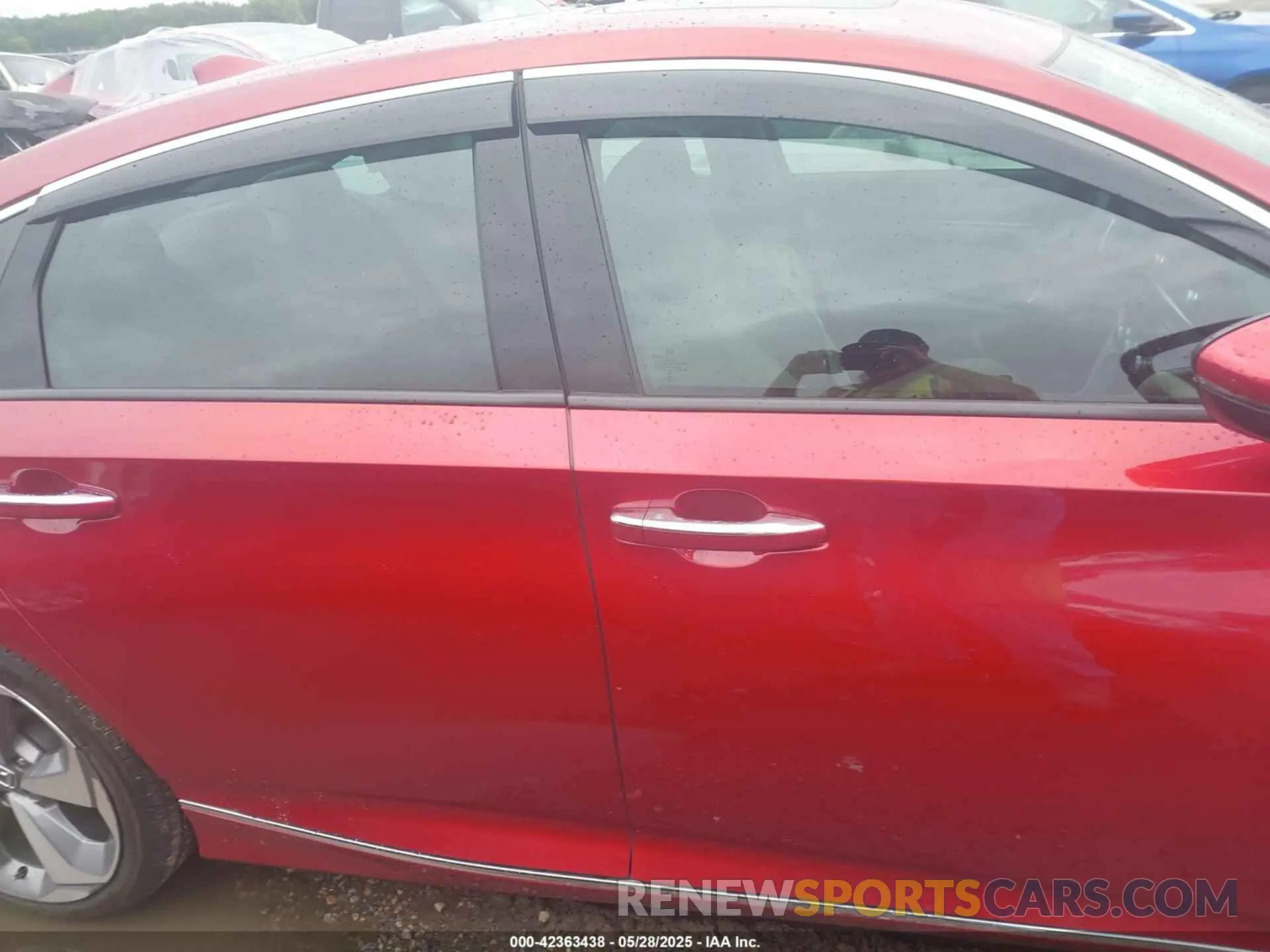 13 Photograph of a damaged car 1HGCV2F94LA021157 HONDA ACCORD 2020