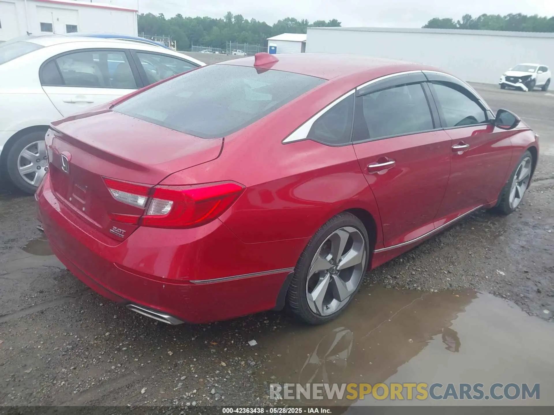 4 Photograph of a damaged car 1HGCV2F94LA021157 HONDA ACCORD 2020