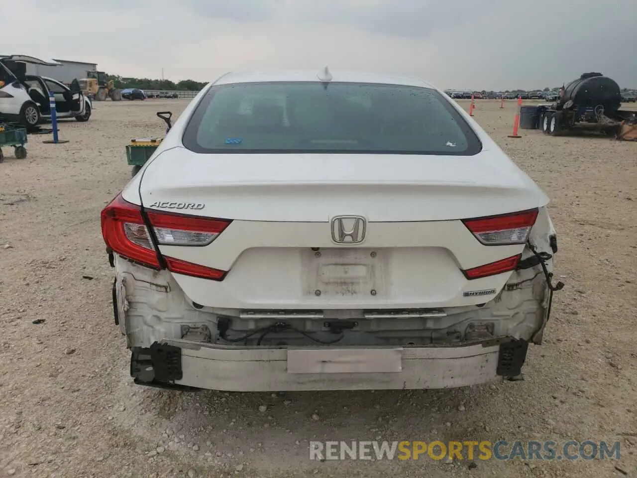 6 Photograph of a damaged car 1HGCV3F10LA004338 HONDA ACCORD 2020
