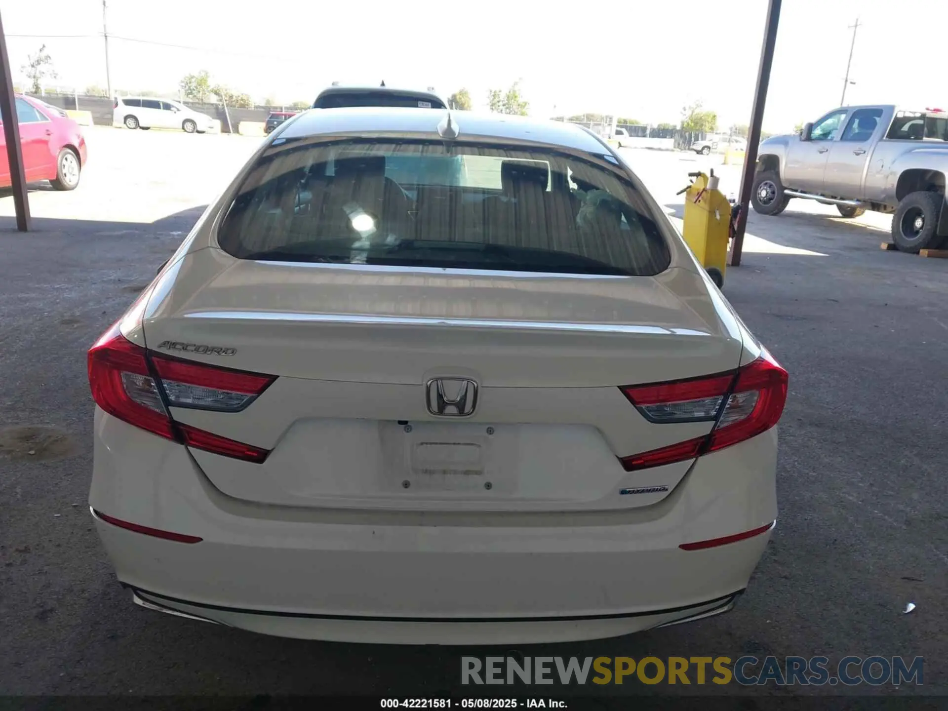 17 Photograph of a damaged car 1HGCV3F11LA009984 HONDA ACCORD 2020