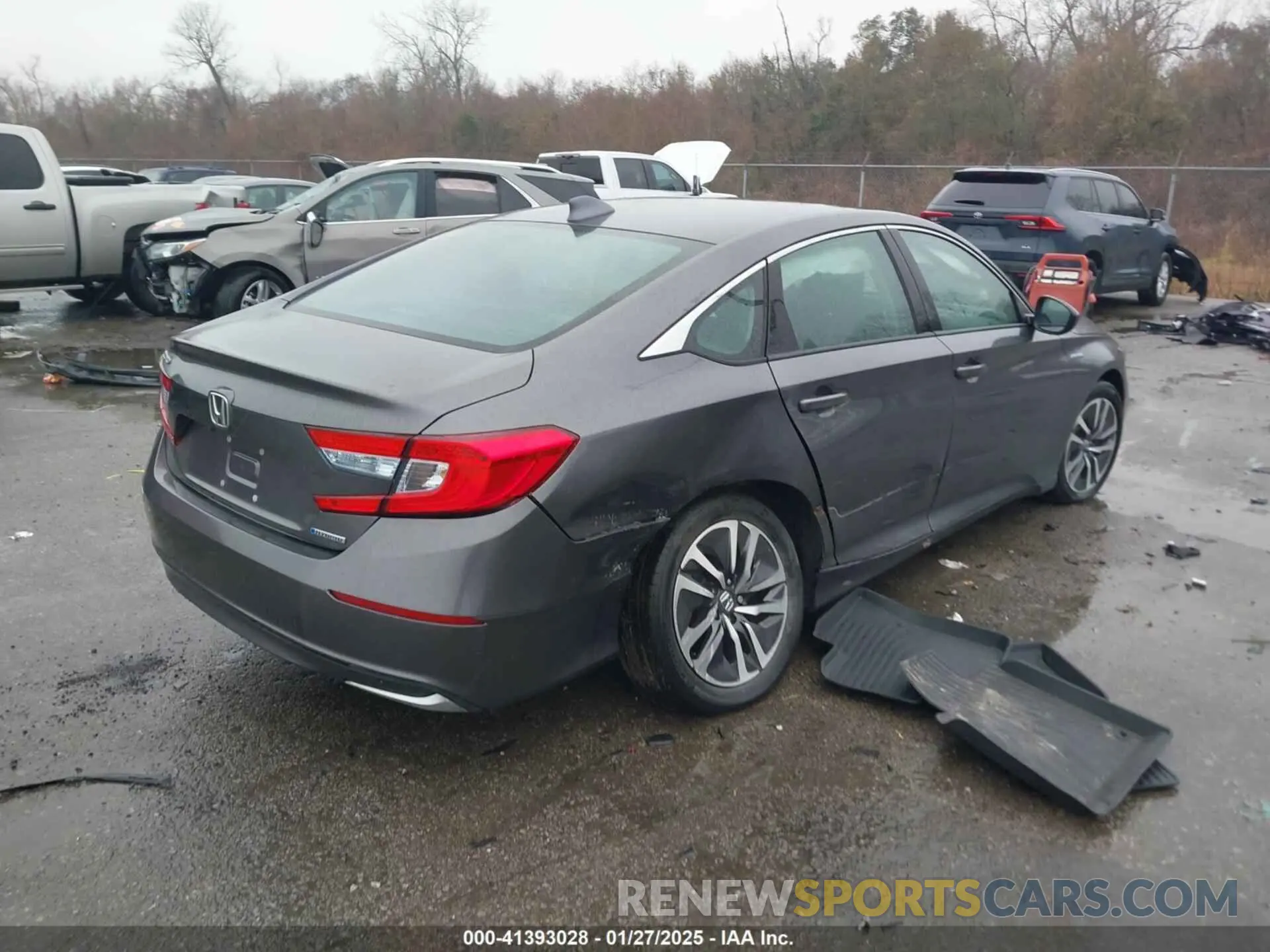 4 Photograph of a damaged car 1HGCV3F17LA015904 HONDA ACCORD 2020