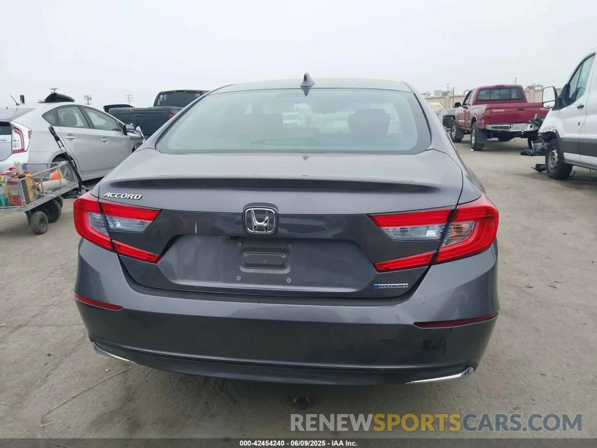 16 Photograph of a damaged car 1HGCV3F46LA001678 HONDA ACCORD 2020