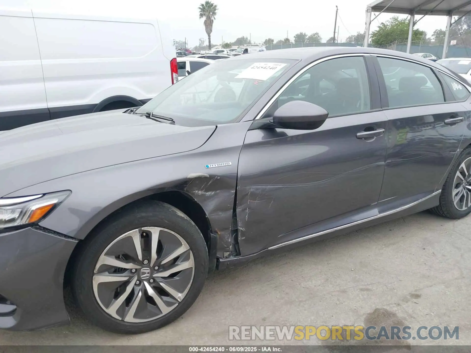 6 Photograph of a damaged car 1HGCV3F46LA001678 HONDA ACCORD 2020