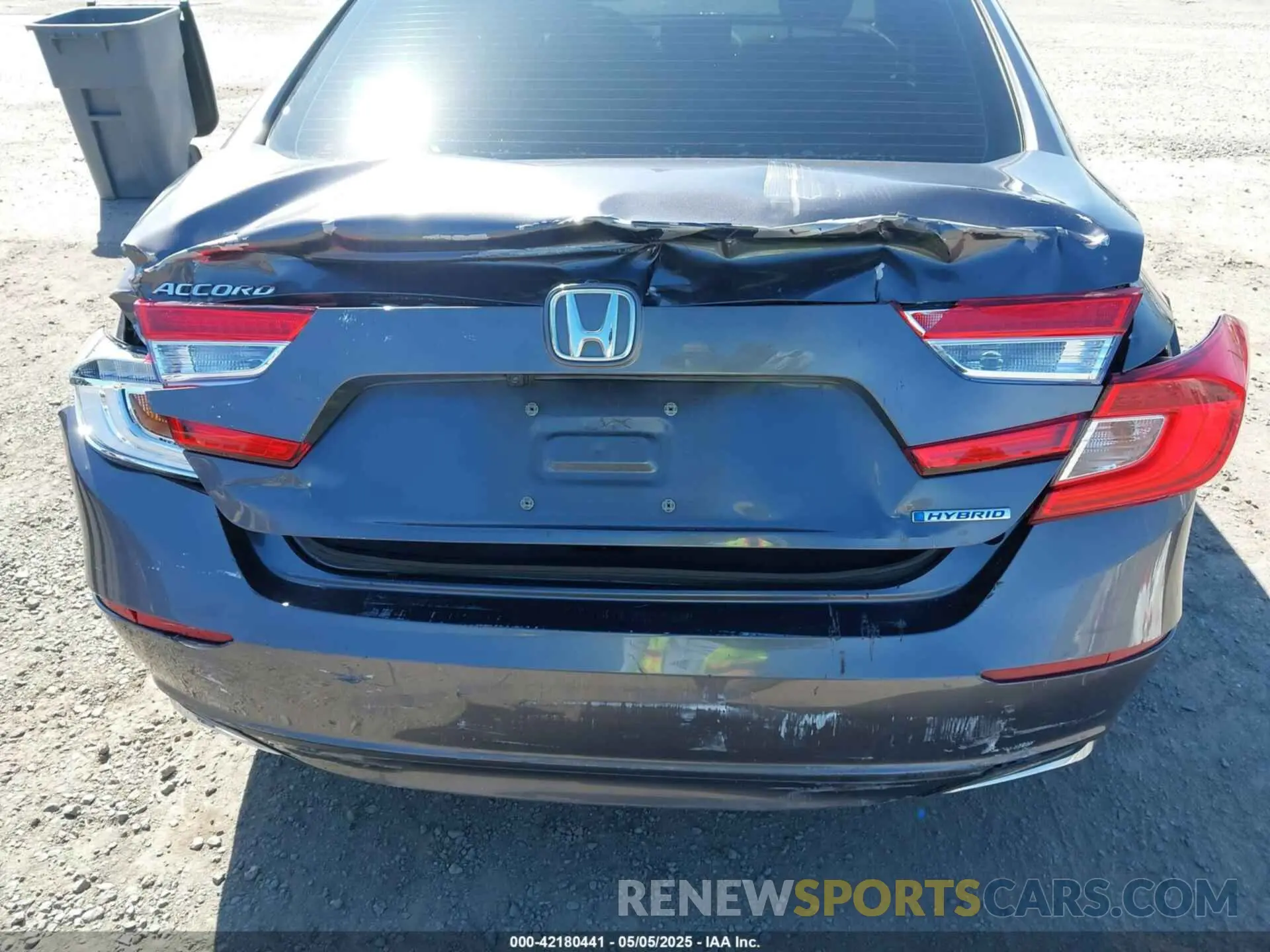 6 Photograph of a damaged car 1HGCV3F52LA005882 HONDA ACCORD 2020