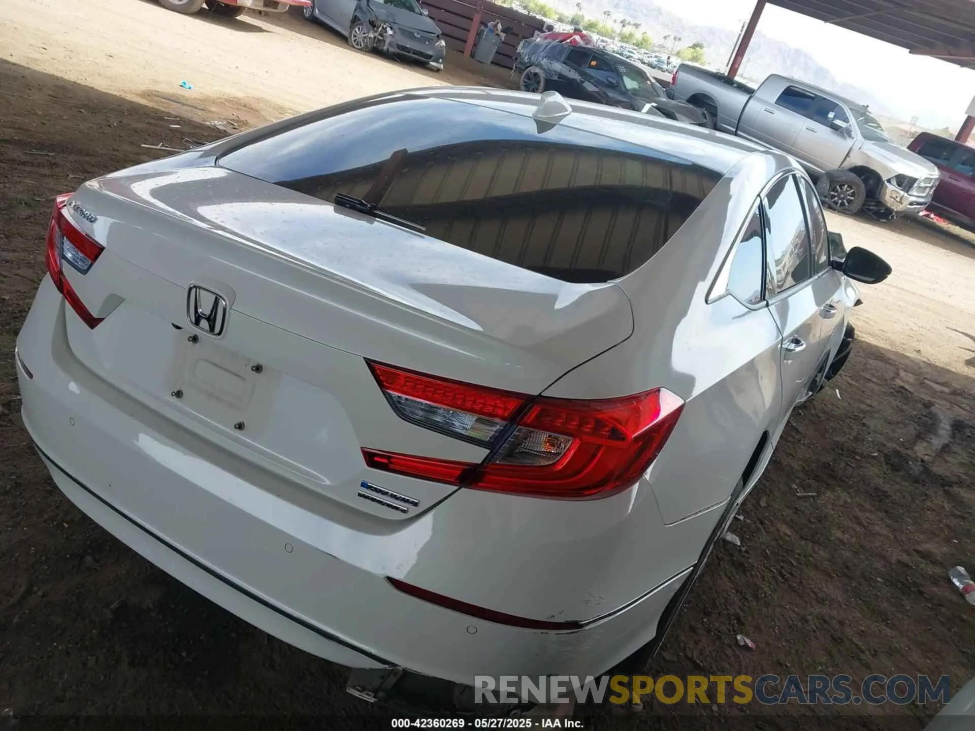 4 Photograph of a damaged car 1HGCV3F90LA002627 HONDA ACCORD 2020