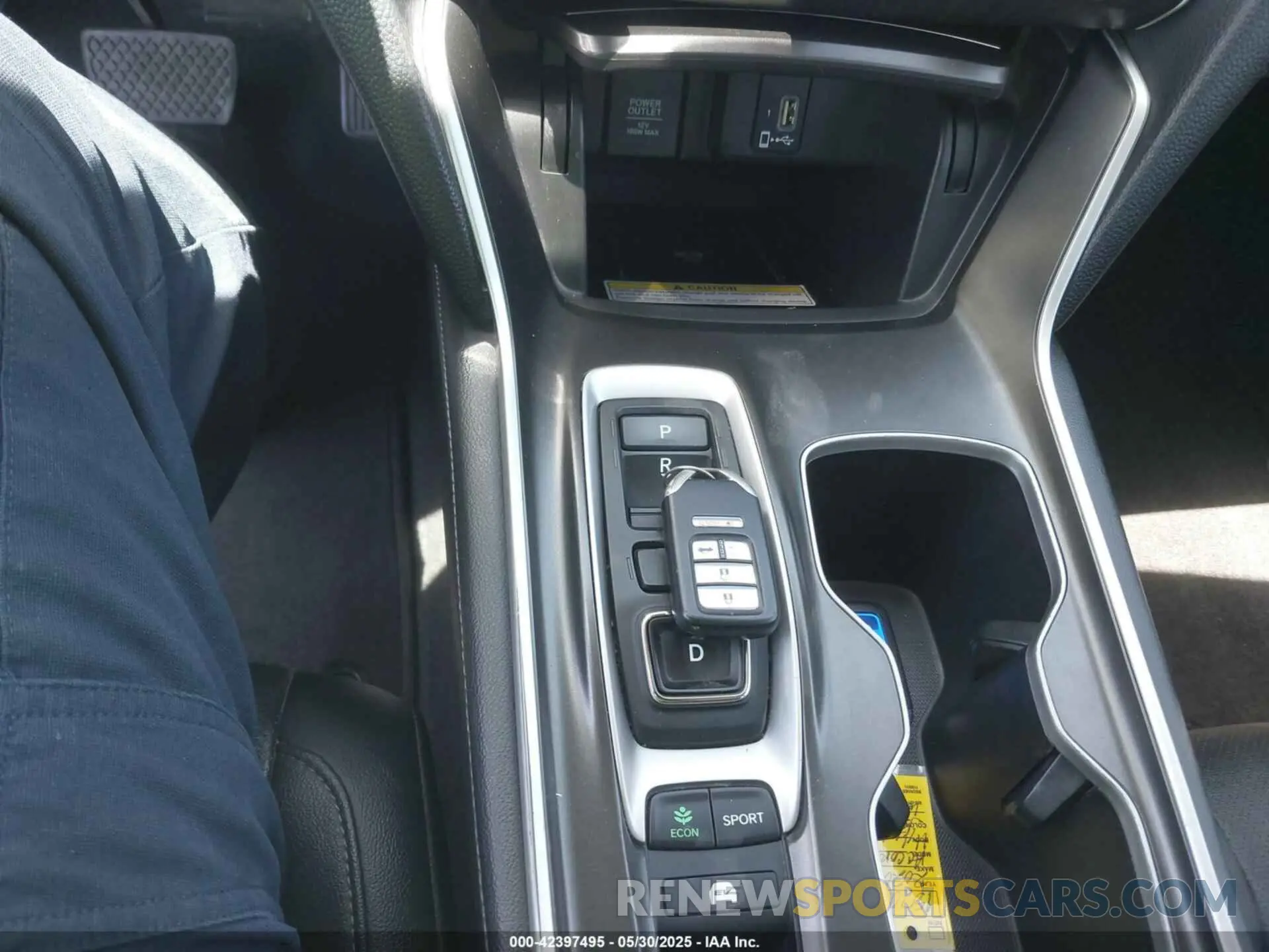 11 Photograph of a damaged car 1HGCV3F90LA014020 HONDA ACCORD 2020