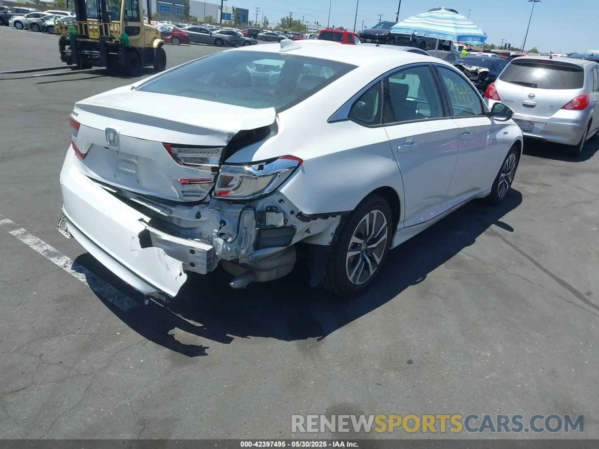 4 Photograph of a damaged car 1HGCV3F90LA014020 HONDA ACCORD 2020