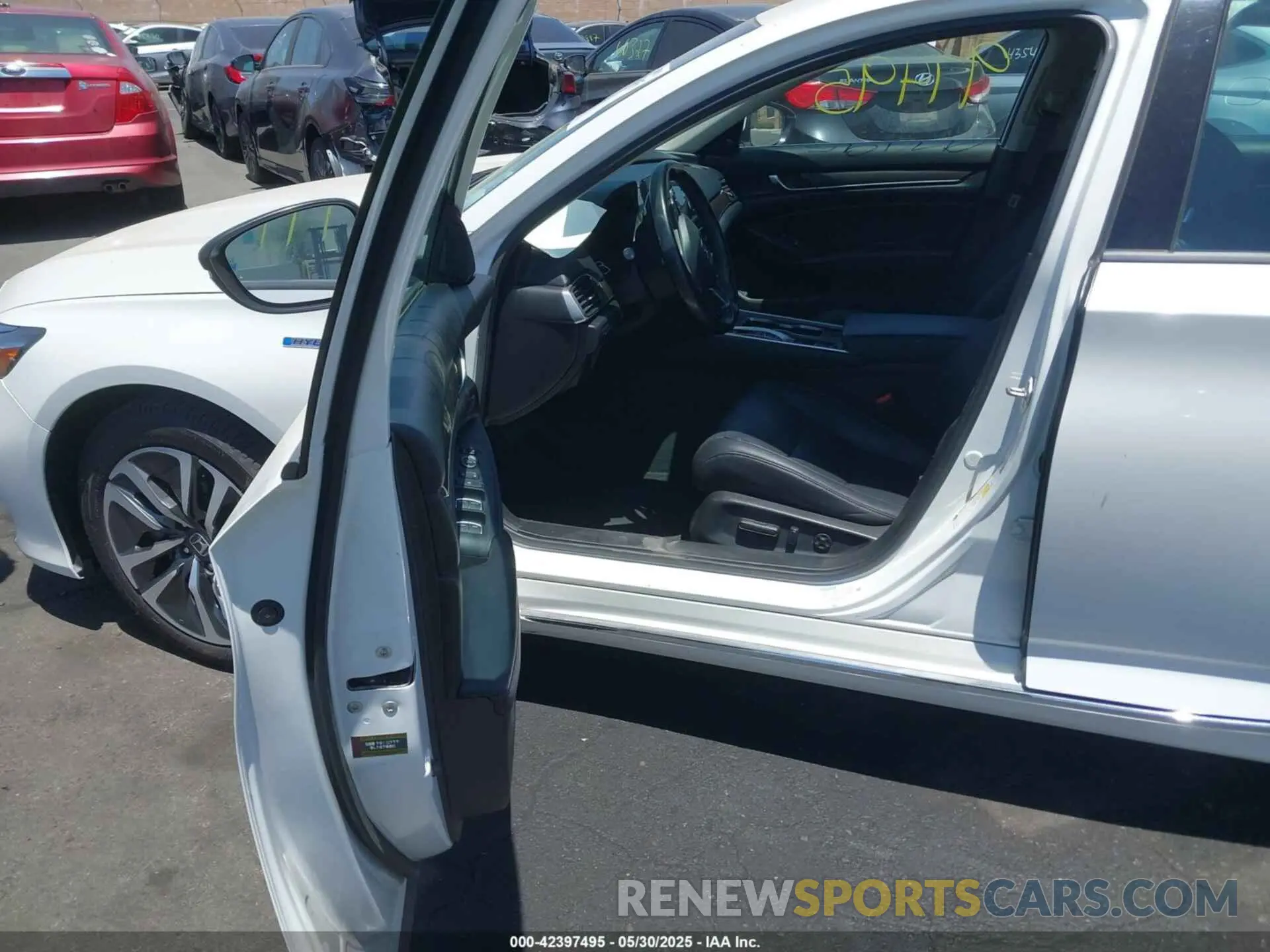 5 Photograph of a damaged car 1HGCV3F90LA014020 HONDA ACCORD 2020