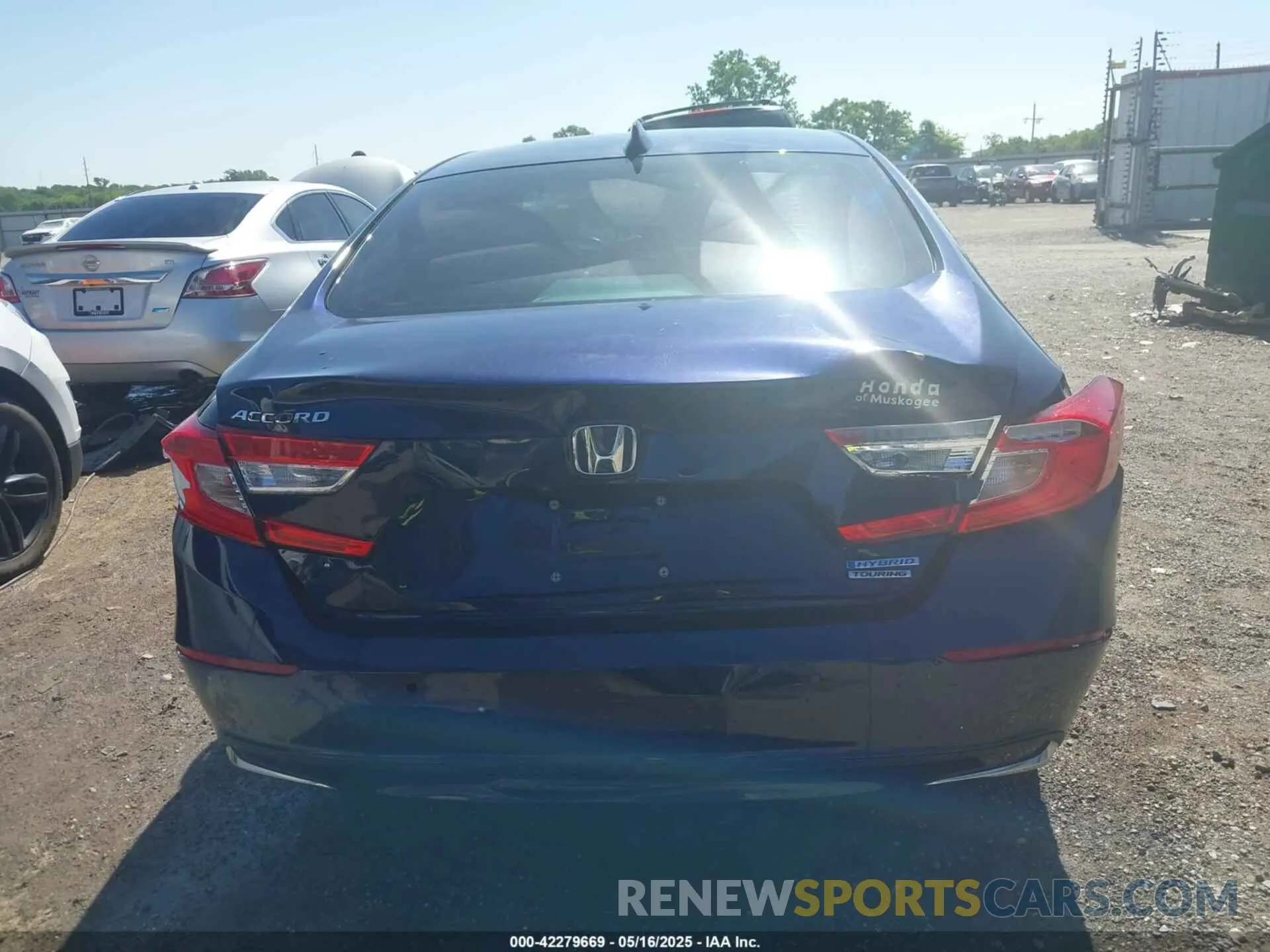 16 Photograph of a damaged car 1HGCV3F92LA008753 HONDA ACCORD 2020