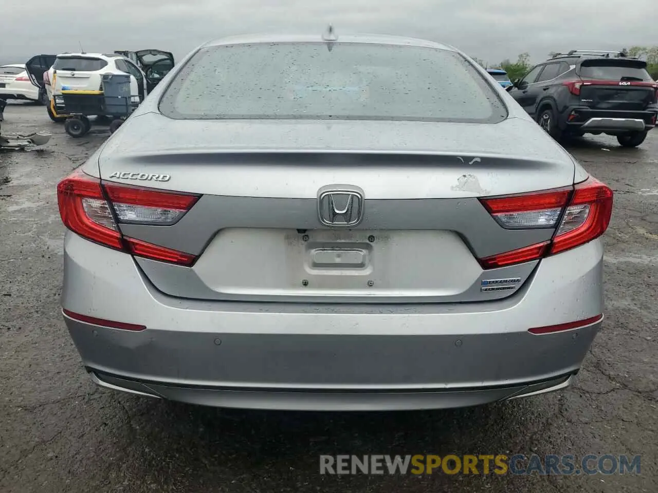 6 Photograph of a damaged car 1HGCV3F95LA003482 HONDA ACCORD 2020
